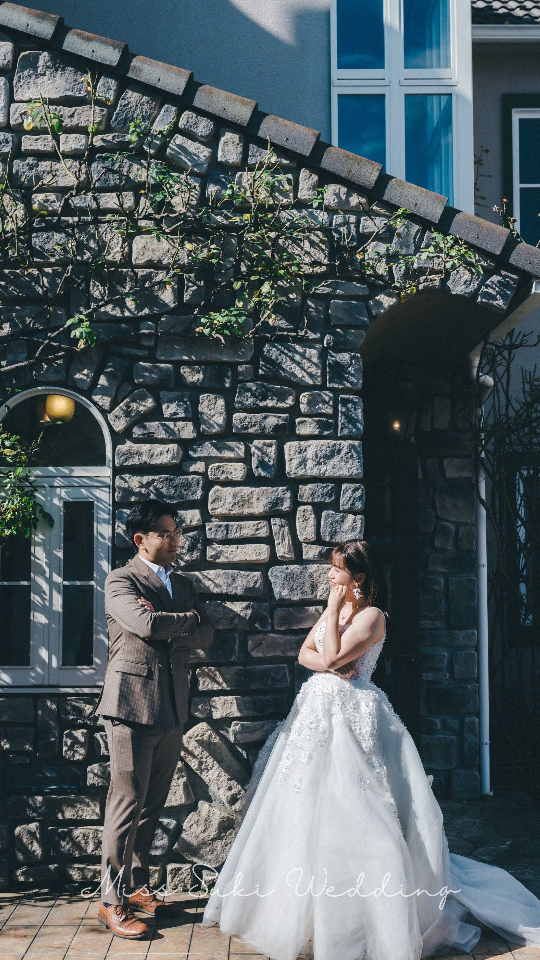 婚禮新娘婚紗，香港婚紗店，婚紗租借，香港婚紗租借，香港婚紗店推薦，新娘婚紗租借，新娘婚紗租借價錢，輕婚紗推薦，輕婚紗價錢，拖尾婚紗，魚尾婚紗，婚紗店推薦，觀塘婚紗店，婚紗禮服租借價錢，媽媽衫，奶奶衫，婚禮服裝，婚紗店推介，新娘晚裝價錢，A line晚裝，晚裝推薦，宴會晚裝推介，新娘婚紗，婚紗攝影，平腳婚紗，婚紗頭紗，婚紗店香港，婚紗租借推薦，婚紗租借推介，婚紗租借費用，婚紗租借推薦香港，組婚紗幾錢，組婚紗香港