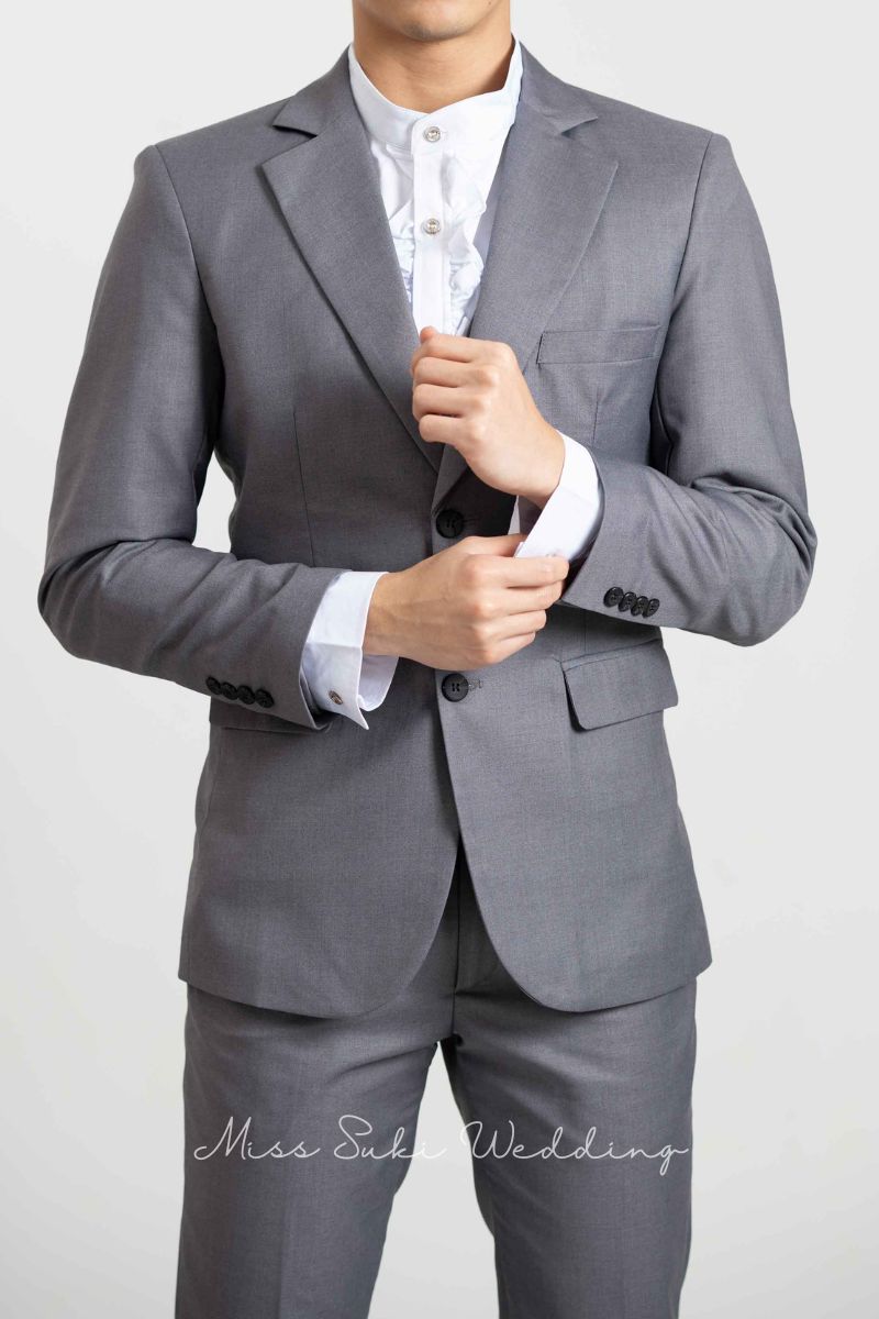 香港禮服，香港禮服店，香港禮服租借，香港西裝店，香港西裝男，香港西裝推薦，香港西裝外套，男西裝外套，男西裝全套，婚禮新郎西裝，新郎西裝推薦，新郎西裝租借，新郎西裝穿搭，新郎西裝穿搭，新郎西裝價格，新郎西裝幾套，結婚禮服男，男結婚禮服，結婚衣服，結婚衣著
