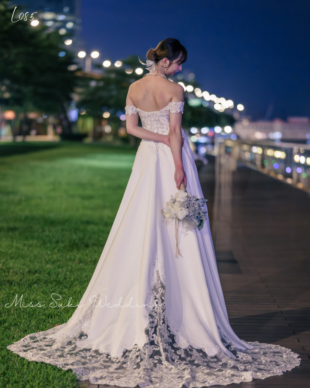 婚禮新娘婚紗，香港婚紗店，婚紗租借，香港婚紗租借，香港婚紗店推薦，新娘婚紗租借，新娘婚紗租借價錢，輕婚紗推薦，輕婚紗價錢，拖尾婚紗，魚尾婚紗，婚紗店推薦，觀塘婚紗店，婚紗禮服租借價錢，媽媽衫，奶奶衫，婚禮服裝，婚紗店推介，新娘晚裝價錢，A line晚裝，晚裝推薦，宴會晚裝推介，新娘婚紗，婚紗攝影，平腳婚紗，婚紗頭紗，婚紗店香港，婚紗租借推薦，婚紗租借推介，婚紗租借費用，婚紗租借推薦香港，組婚紗幾錢，組婚紗香港