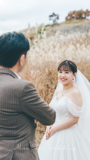 婚禮新娘婚紗，香港婚紗店，婚紗租借，香港婚紗租借，香港婚紗店推薦，新娘婚紗租借，新娘婚紗租借價錢，輕婚紗推薦，輕婚紗價錢，拖尾婚紗，魚尾婚紗，婚紗店推薦，觀塘婚紗店，婚紗禮服租借價錢，媽媽衫，奶奶衫，婚禮服裝，婚紗店推介，新娘晚裝價錢，A line晚裝，晚裝推薦，宴會晚裝推介，新娘婚紗，婚紗攝影，平腳婚紗，婚紗頭紗，婚紗店香港，婚紗租借推薦，婚紗租借推介，婚紗租借費用，婚紗租借推薦香港，組婚紗幾錢，組婚紗香港