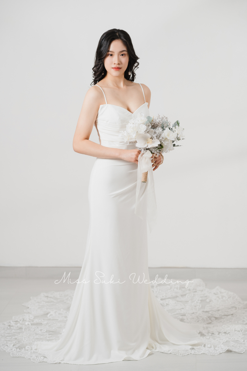 婚禮新娘婚紗，香港婚紗店，婚紗租借，香港婚紗租借，香港婚紗店推薦，新娘婚紗租借，新娘婚紗租借價錢，輕婚紗推薦，輕婚紗價錢，拖尾婚紗，魚尾婚紗，婚紗店推薦，觀塘婚紗店，婚紗禮服租借價錢，媽媽衫，奶奶衫，婚禮服裝，婚紗店推介，新娘晚裝價錢，A line晚裝，晚裝推薦，宴會晚裝推介，新娘婚紗，婚紗攝影，平腳婚紗，婚紗頭紗，婚紗店香港，婚紗租借推薦，婚紗租借推介，婚紗租借費用，婚紗租借推薦香港，組婚紗幾錢，組婚紗香港