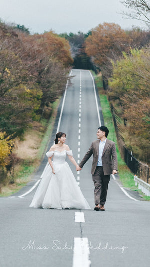 婚禮新娘婚紗，香港婚紗店，婚紗租借，香港婚紗租借，香港婚紗店推薦，新娘婚紗租借，新娘婚紗租借價錢，輕婚紗推薦，輕婚紗價錢，拖尾婚紗，魚尾婚紗，婚紗店推薦，觀塘婚紗店，婚紗禮服租借價錢，媽媽衫，奶奶衫，婚禮服裝，婚紗店推介，新娘晚裝價錢，A line晚裝，晚裝推薦，宴會晚裝推介，新娘婚紗，婚紗攝影，平腳婚紗，婚紗頭紗，婚紗店香港，婚紗租借推薦，婚紗租借推介，婚紗租借費用，婚紗租借推薦香港，組婚紗幾錢，組婚紗香港
