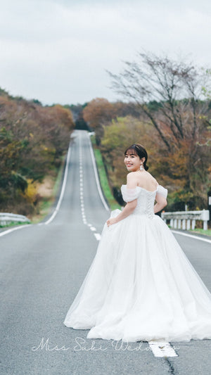 婚禮新娘婚紗，香港婚紗店，婚紗租借，香港婚紗租借，香港婚紗店推薦，新娘婚紗租借，新娘婚紗租借價錢，輕婚紗推薦，輕婚紗價錢，拖尾婚紗，魚尾婚紗，婚紗店推薦，觀塘婚紗店，婚紗禮服租借價錢，媽媽衫，奶奶衫，婚禮服裝，婚紗店推介，新娘晚裝價錢，A line晚裝，晚裝推薦，宴會晚裝推介，新娘婚紗，婚紗攝影，平腳婚紗，婚紗頭紗，婚紗店香港，婚紗租借推薦，婚紗租借推介，婚紗租借費用，婚紗租借推薦香港，組婚紗幾錢，組婚紗香港