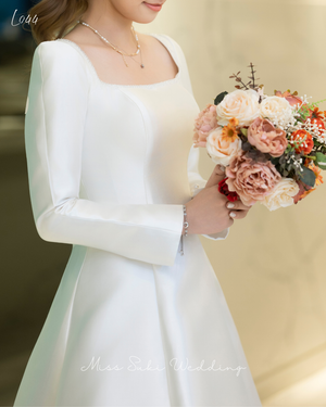 婚禮新娘婚紗，香港婚紗店，婚紗租借，香港婚紗租借，香港婚紗店推薦，新娘婚紗租借，新娘婚紗租借價錢，輕婚紗推薦，輕婚紗價錢，拖尾婚紗，魚尾婚紗，婚紗店推薦，觀塘婚紗店，婚紗禮服租借價錢，媽媽衫，奶奶衫，婚禮服裝，婚紗店推介，新娘晚裝價錢，A line晚裝，晚裝推薦，宴會晚裝推介，新娘婚紗，婚紗攝影，平腳婚紗，婚紗頭紗，婚紗店香港，婚紗租借推薦，婚紗租借推介，婚紗租借費用，婚紗租借推薦香港，組婚紗幾錢，組婚紗香港