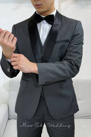 香港禮服，香港禮服店，香港禮服租借，香港西裝店，香港西裝男，香港西裝推薦，香港西裝外套，男西裝外套，男西裝全套，婚禮新郎西裝，新郎西裝推薦，新郎西裝租借，新郎西裝穿搭，新郎西裝穿搭，新郎西裝價格，新郎西裝幾套，結婚禮服男，男結婚禮服，結婚衣服，結婚衣著