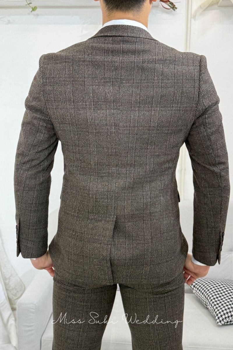 香港禮服，香港禮服店，香港禮服租借，香港西裝店，香港西裝男，香港西裝推薦，香港西裝外套，男西裝外套，男西裝全套，婚禮新郎西裝，新郎西裝推薦，新郎西裝租借，新郎西裝穿搭，新郎西裝穿搭，新郎西裝價格，新郎西裝幾套，結婚禮服男，男結婚禮服，結婚衣服，結婚衣著