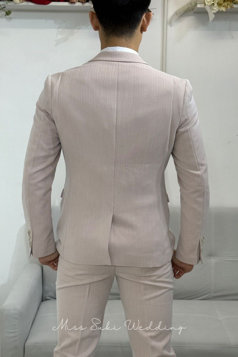香港禮服，香港禮服店，香港禮服租借，香港西裝店，香港西裝男，香港西裝推薦，香港西裝外套，男西裝外套，男西裝全套，婚禮新郎西裝，新郎西裝推薦，新郎西裝租借，新郎西裝穿搭，新郎西裝穿搭，新郎西裝價格，新郎西裝幾套，結婚禮服男，男結婚禮服，結婚衣服，結婚衣著