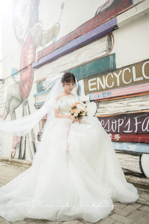 婚禮新娘婚紗，香港婚紗店，婚紗租借，香港婚紗租借，香港婚紗店推薦，新娘婚紗租借，新娘婚紗租借價錢，輕婚紗推薦，輕婚紗價錢，拖尾婚紗，魚尾婚紗，婚紗店推薦，觀塘婚紗店，婚紗禮服租借價錢，媽媽衫，奶奶衫，婚禮服裝，婚紗店推介，新娘晚裝價錢，A line晚裝，晚裝推薦，宴會晚裝推介，新娘婚紗，婚紗攝影，平腳婚紗，婚紗頭紗，婚紗店香港，婚紗租借推薦，婚紗租借推介，婚紗租借費用，婚紗租借推薦香港，組婚紗幾錢，組婚紗香港
