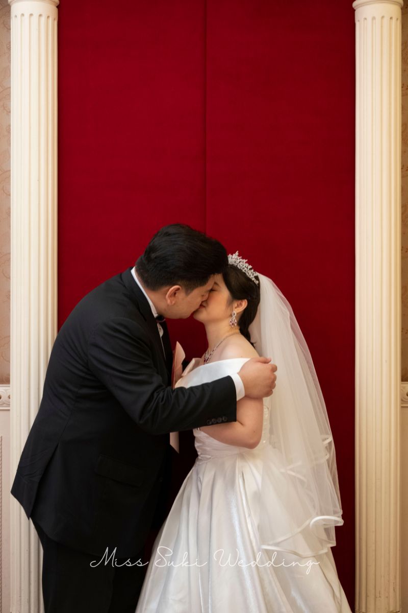 婚禮新娘婚紗，香港婚紗店，婚紗租借，香港婚紗租借，香港婚紗店推薦，新娘婚紗租借，新娘婚紗租借價錢，輕婚紗推薦，輕婚紗價錢，拖尾婚紗，魚尾婚紗，婚紗店推薦，觀塘婚紗店，婚紗禮服租借價錢，媽媽衫，奶奶衫，婚禮服裝，婚紗店推介，新娘晚裝價錢，A line晚裝，晚裝推薦，宴會晚裝推介，新娘婚紗，婚紗攝影，平腳婚紗，婚紗頭紗，婚紗店香港，婚紗租借推薦，婚紗租借推介，婚紗租借費用，婚紗租借推薦香港，組婚紗幾錢，組婚紗香港