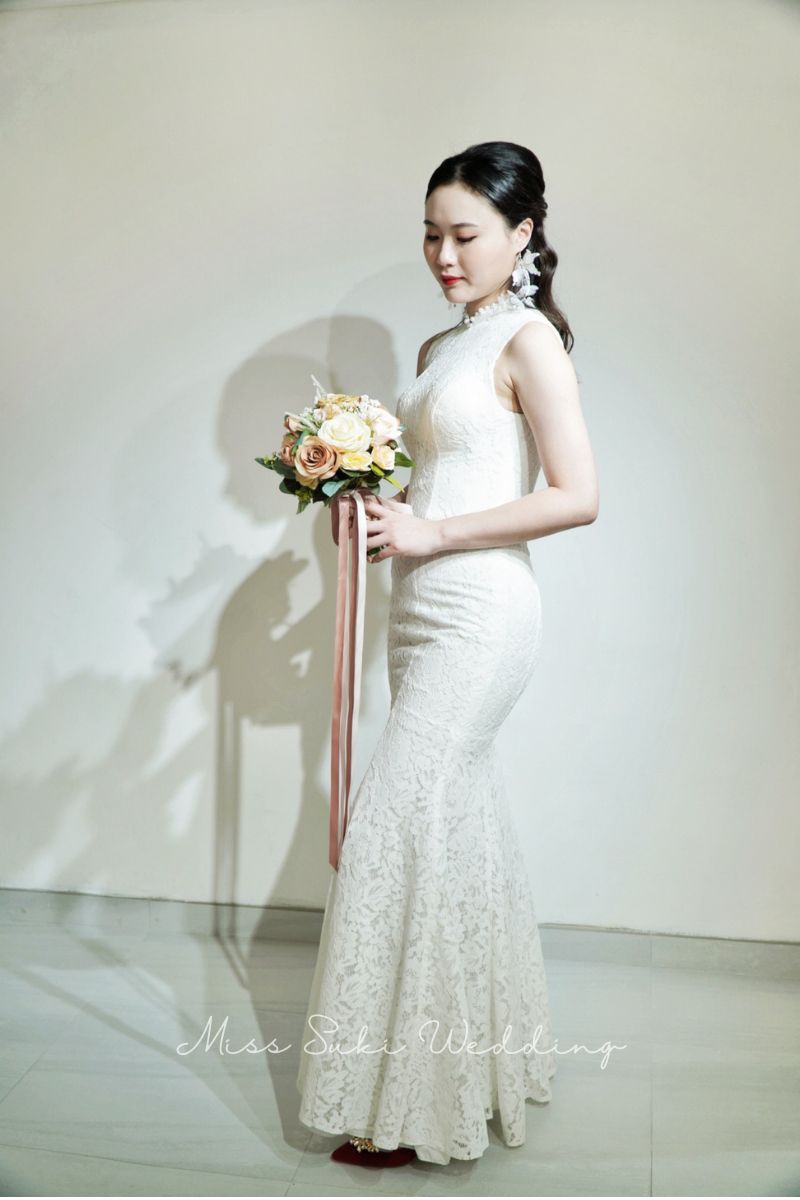 婚禮新娘婚紗，香港婚紗店，婚紗租借，香港婚紗租借，香港婚紗店推薦，新娘婚紗租借，新娘婚紗租借價錢，輕婚紗推薦，輕婚紗價錢，拖尾婚紗，魚尾婚紗，婚紗店推薦，觀塘婚紗店，婚紗禮服租借價錢，媽媽衫，奶奶衫，婚禮服裝，婚紗店推介，新娘晚裝價錢，A line晚裝，晚裝推薦，宴會晚裝推介，新娘婚紗，婚紗攝影，平腳婚紗，婚紗頭紗，婚紗店香港，婚紗租借推薦，婚紗租借推介，婚紗租借費用，婚紗租借推薦香港，組婚紗幾錢，組婚紗香港