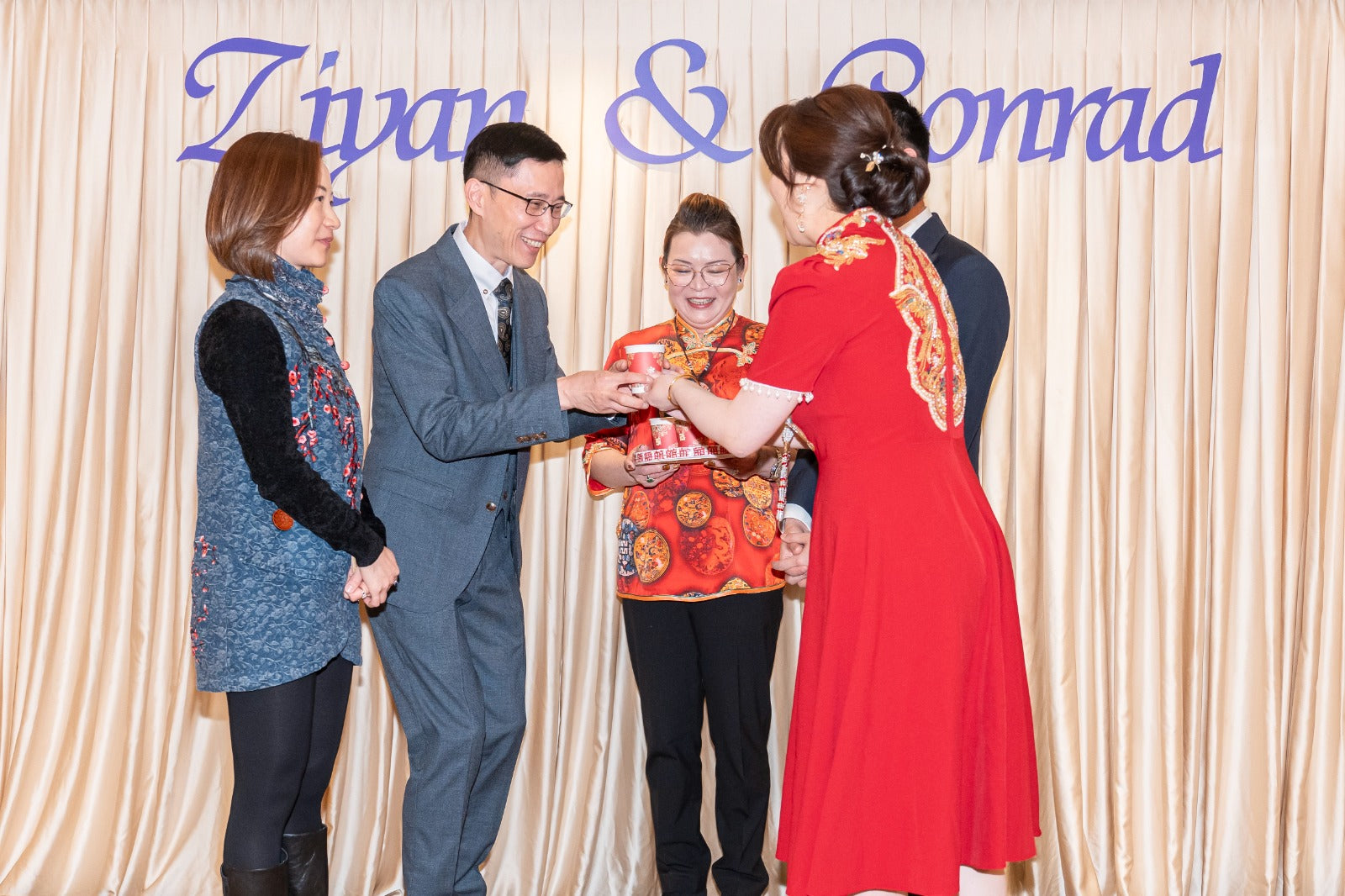 婚禮攝影錄影，Big day攝影錄影，婚禮攝影推介，婚禮攝影套餐，婚禮攝影錄影套餐，婚禮攝影錄影價錢，婚攝推介，婚攝價錢，婚禮攝影師，1P1V套餐，2P1V套餐，2P2V套餐，1P1V價錢，2P1V價錢，2P2V價錢，婚禮攝影錄影推薦，婚禮攝影錄影推介，1P1V推介，早拍晚播，成長片段，婚禮外影，Big day外影，姐妹團攝影，兄弟團攝影