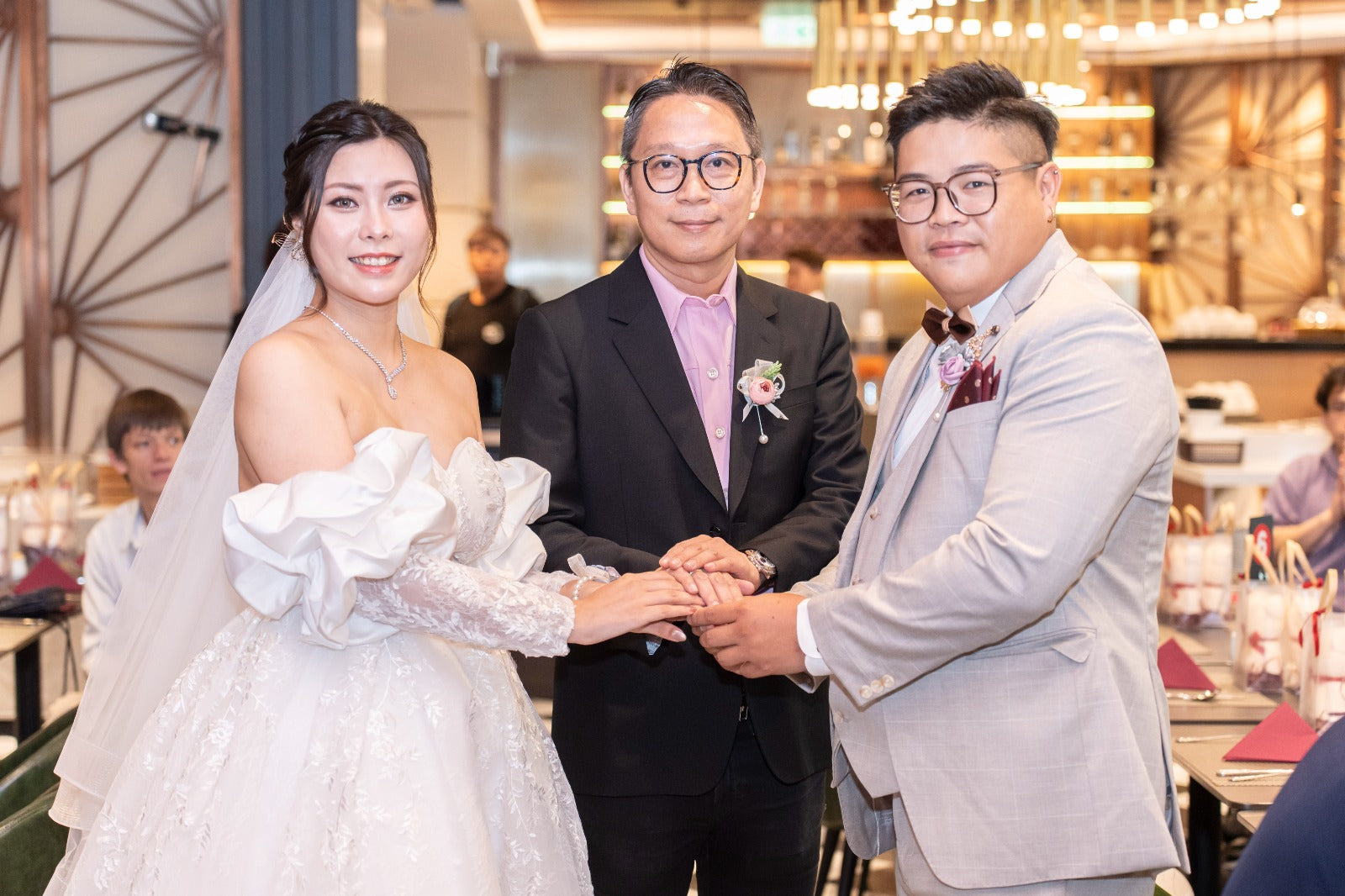 婚禮攝影錄影，Big day攝影錄影，婚禮攝影推介，婚禮攝影套餐，婚禮攝影錄影套餐，婚禮攝影錄影價錢，婚攝推介，婚攝價錢，婚禮攝影師，1P1V套餐，2P1V套餐，2P2V套餐，1P1V價錢，2P1V價錢，2P2V價錢，婚禮攝影錄影推薦，婚禮攝影錄影推介，1P1V推介，早拍晚播，成長片段，婚禮外影，Big day外影，姐妹團攝影，兄弟團攝影