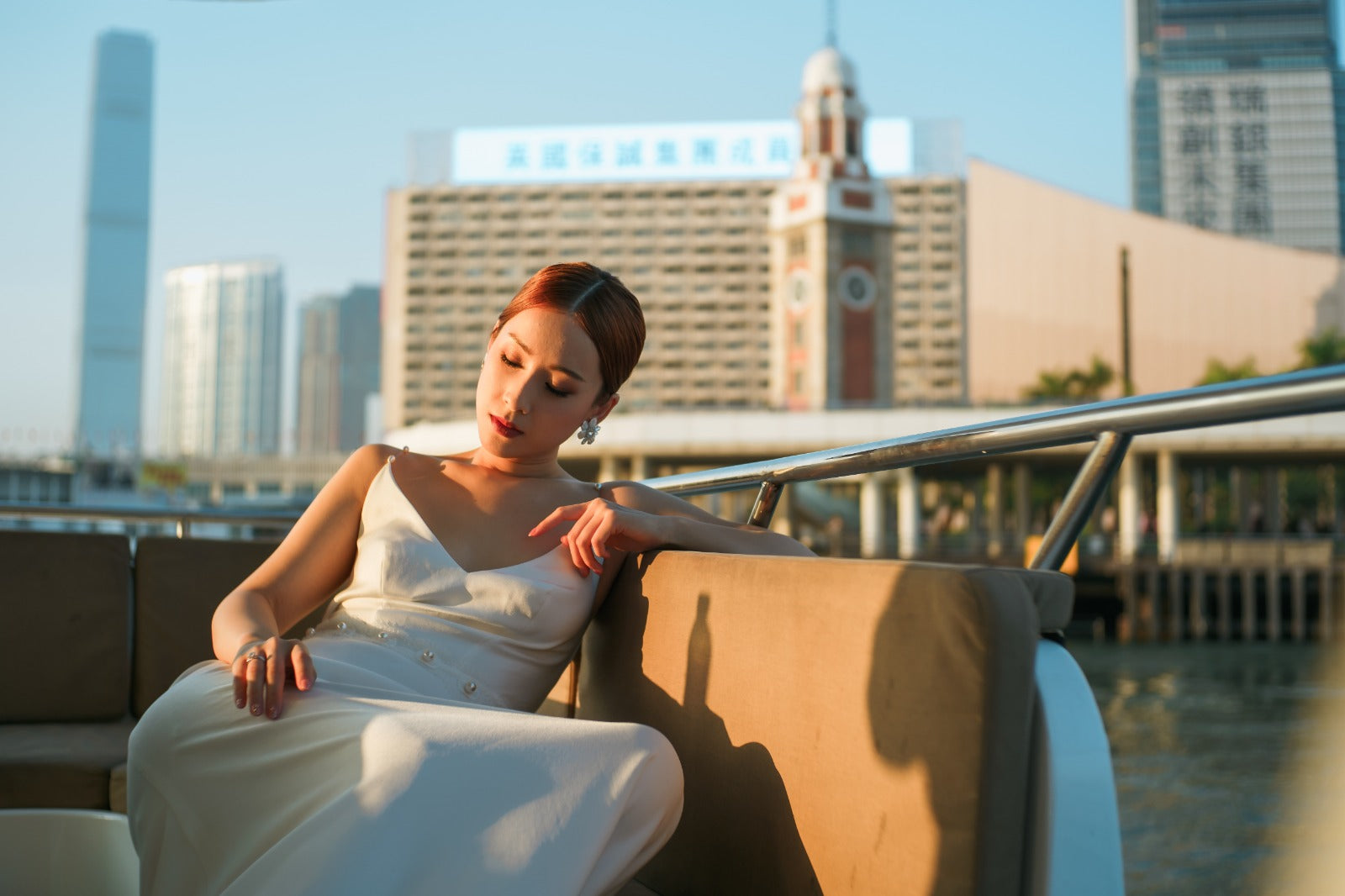 2024 2025 香港遊艇海上Prewedding Package, 香港遊艇，香港遊艇海上Prewedding Package, 香港遊艇租借，香港寵物友善遊艇拍攝，香港寵物友善遊艇Prewedding Package，香港遊艇Prewedding 推薦，海上Prewedding