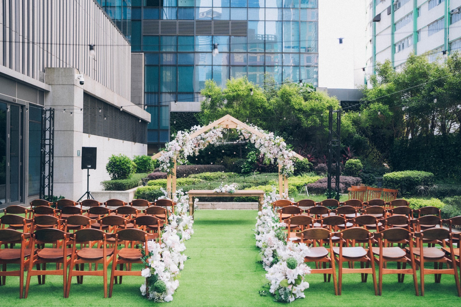 觀塘室內輕婚禮，香港室內輕婚禮，香港室內輕婚禮場地，室內婚攝，香港輕婚禮場地，輕婚禮場地，輕婚禮香港，香港室內婚紗照，香港室內婚紗攝影，香港輕婚紗，香港婚紗，香港輕婚禮，香港輕婚禮籌備，香港輕婚禮場地推薦，香港室內輕婚禮推薦，香港小型證婚場地,香港小型證婚場地推薦，香港輕婚禮證婚套餐，香港輕婚禮證婚套餐價錢，香港輕婚禮證婚套餐推薦，香港室內輕婚禮證婚場地，香港室內輕婚禮證婚場地推薦，香港室內婚禮場地，婚禮場地，婚禮場地推薦