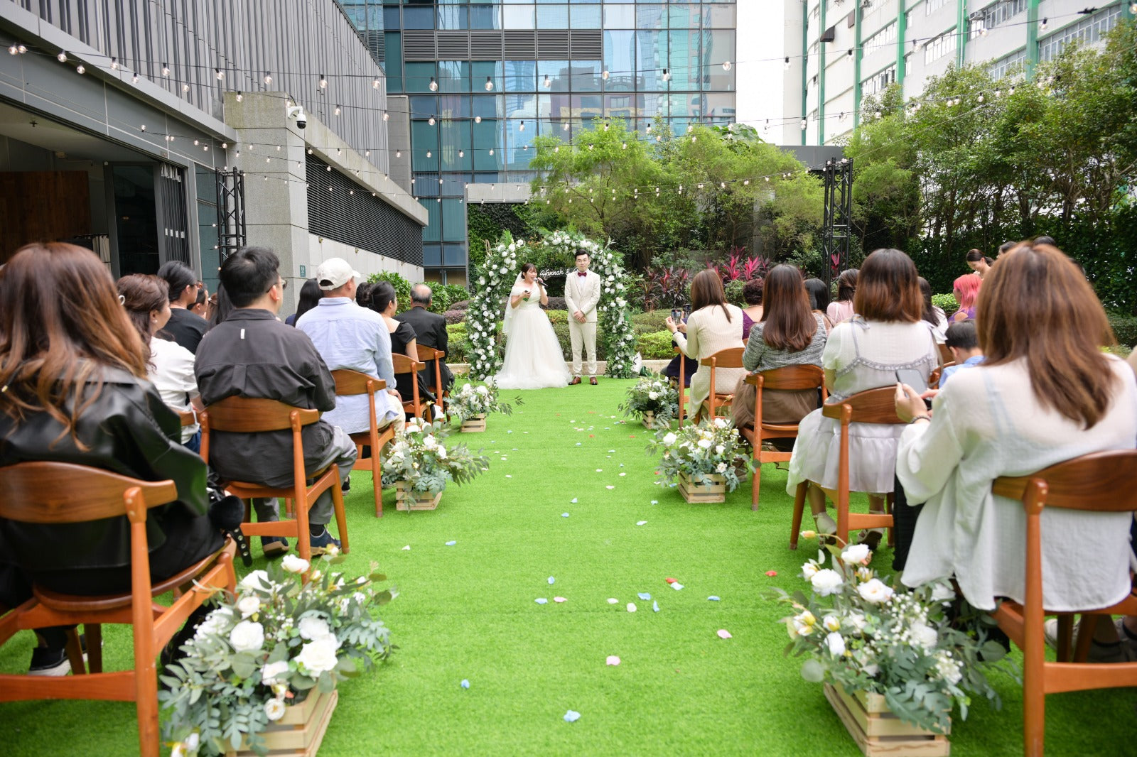 婚禮攝影錄影，Big day攝影錄影，婚禮攝影推介，婚禮攝影套餐，婚禮攝影錄影套餐，婚禮攝影錄影價錢，婚攝推介，婚攝價錢，婚禮攝影師，1P1V套餐，2P1V套餐，2P2V套餐，1P1V價錢，2P1V價錢，2P2V價錢，婚禮攝影錄影推薦，婚禮攝影錄影推介，1P1V推介，早拍晚播，成長片段，婚禮外影，Big day外影，姐妹團攝影，兄弟團攝影