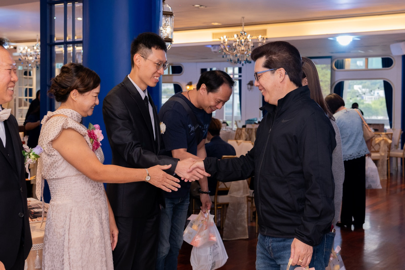 婚禮攝影錄影，Big day攝影錄影，婚禮攝影推介，婚禮攝影套餐，婚禮攝影錄影套餐，婚禮攝影錄影價錢，婚攝推介，婚攝價錢，婚禮攝影師，1P1V套餐，2P1V套餐，2P2V套餐，1P1V價錢，2P1V價錢，2P2V價錢，婚禮攝影錄影推薦，婚禮攝影錄影推介，1P1V推介，早拍晚播，成長片段，婚禮外影，Big day外影，姐妹團攝影，兄弟團攝影