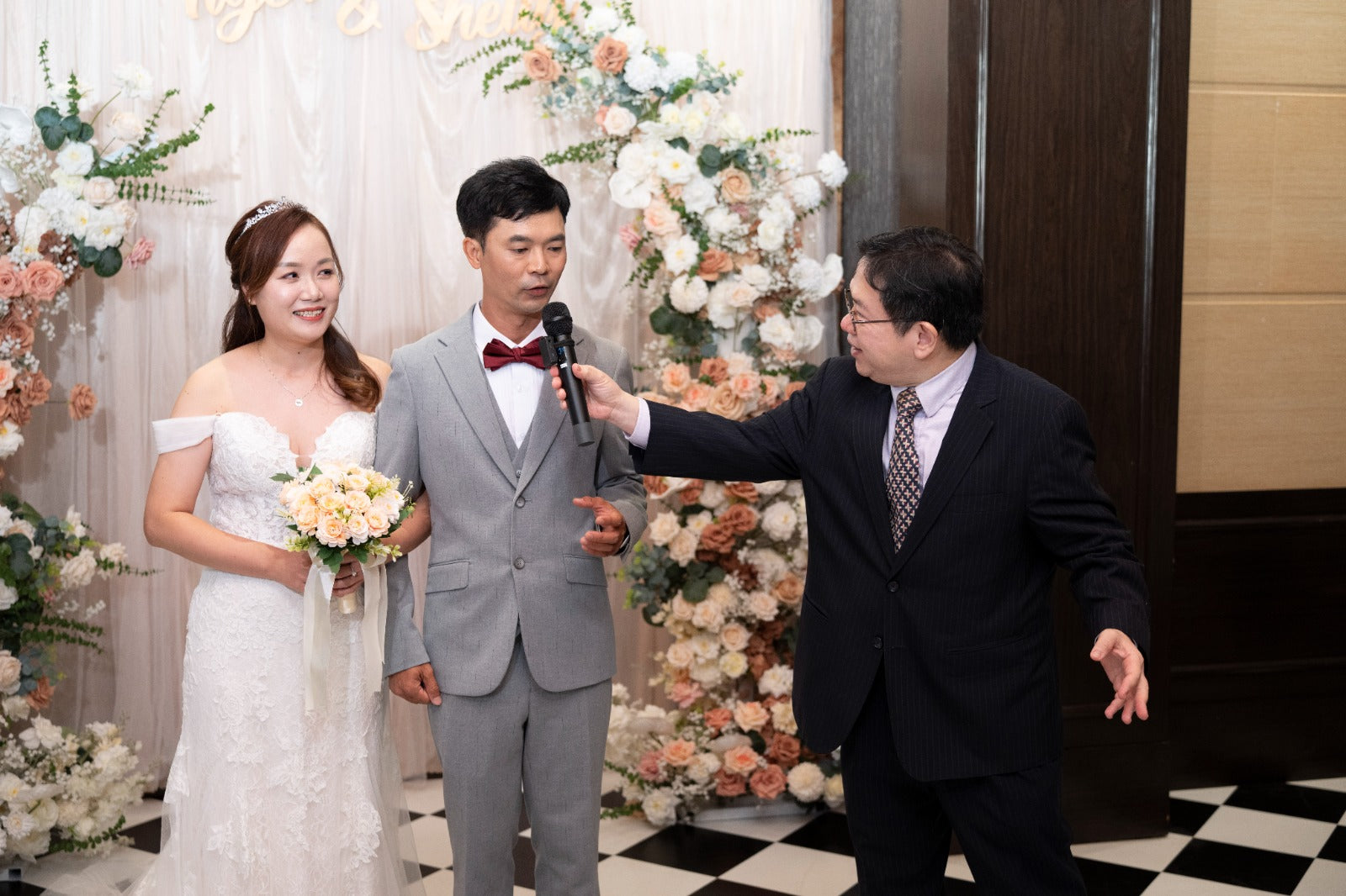 婚禮攝影錄影，Big day攝影錄影，婚禮攝影推介，婚禮攝影套餐，婚禮攝影錄影套餐，婚禮攝影錄影價錢，婚攝推介，婚攝價錢，婚禮攝影師，1P1V套餐，2P1V套餐，2P2V套餐，1P1V價錢，2P1V價錢，2P2V價錢，婚禮攝影錄影推薦，婚禮攝影錄影推介，1P1V推介，早拍晚播，成長片段，婚禮外影，Big day外影，姐妹團攝影，兄弟團攝影