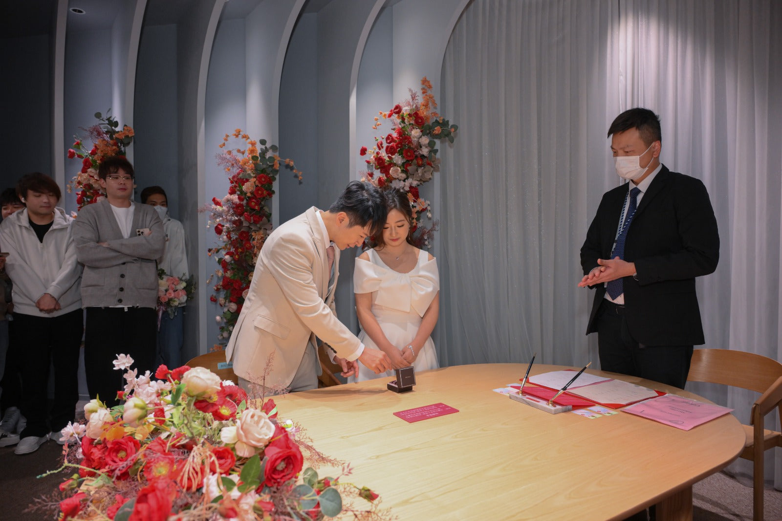 婚禮攝影錄影，Big day攝影錄影，婚禮攝影推介，婚禮攝影套餐，婚禮攝影錄影套餐，婚禮攝影錄影價錢，婚攝推介，婚攝價錢，婚禮攝影師，1P1V套餐，2P1V套餐，2P2V套餐，1P1V價錢，2P1V價錢，2P2V價錢，婚禮攝影錄影推薦，婚禮攝影錄影推介，1P1V推介，早拍晚播，成長片段，婚禮外影，Big day外影，姐妹團攝影，兄弟團攝影