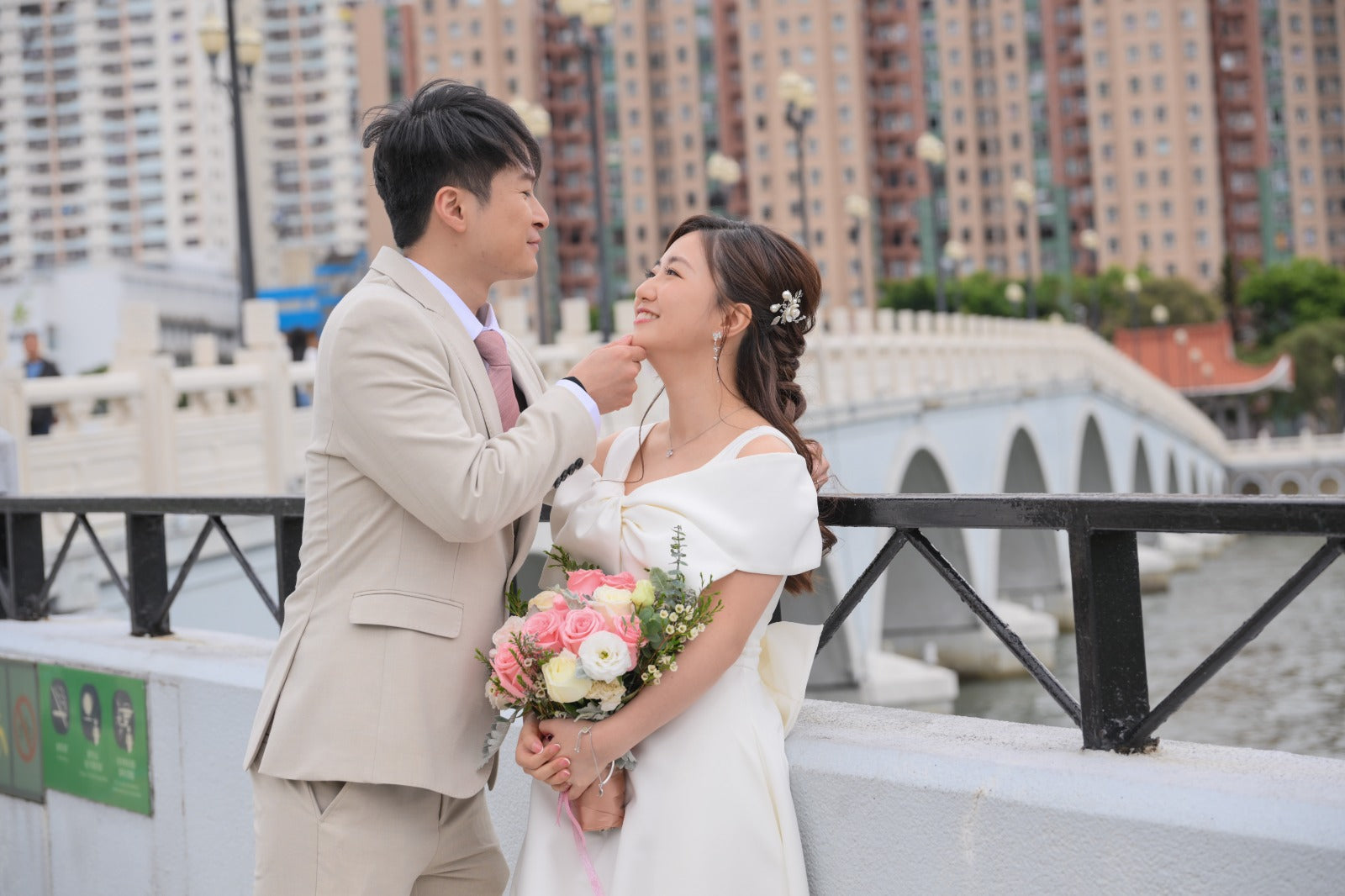 婚禮攝影錄影，Big day攝影錄影，婚禮攝影推介，婚禮攝影套餐，婚禮攝影錄影套餐，婚禮攝影錄影價錢，婚攝推介，婚攝價錢，婚禮攝影師，1P1V套餐，2P1V套餐，2P2V套餐，1P1V價錢，2P1V價錢，2P2V價錢，婚禮攝影錄影推薦，婚禮攝影錄影推介，1P1V推介，早拍晚播，成長片段，婚禮外影，Big day外影，姐妹團攝影，兄弟團攝影