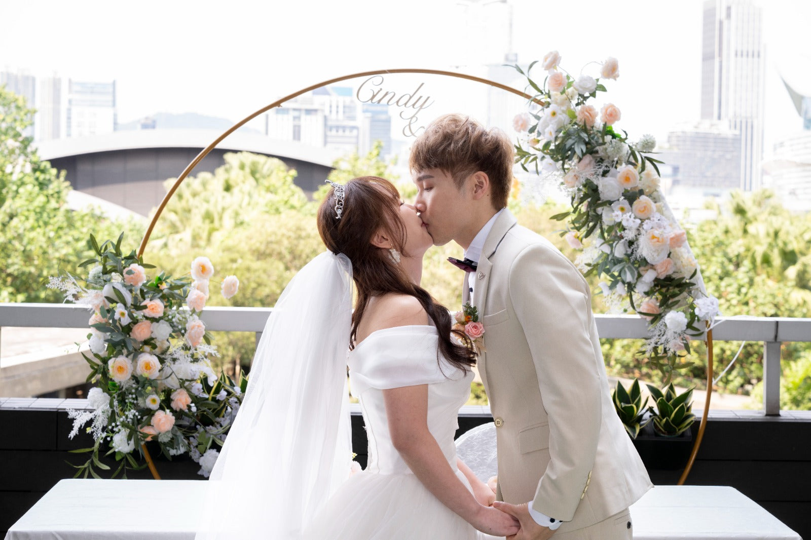婚禮攝影錄影，Big day攝影錄影，婚禮攝影推介，婚禮攝影套餐，婚禮攝影錄影套餐，婚禮攝影錄影價錢，婚攝推介，婚攝價錢，婚禮攝影師，1P1V套餐，2P1V套餐，2P2V套餐，1P1V價錢，2P1V價錢，2P2V價錢，婚禮攝影錄影推薦，婚禮攝影錄影推介，1P1V推介，早拍晚播，成長片段，婚禮外影，Big day外影，姐妹團攝影，兄弟團攝影