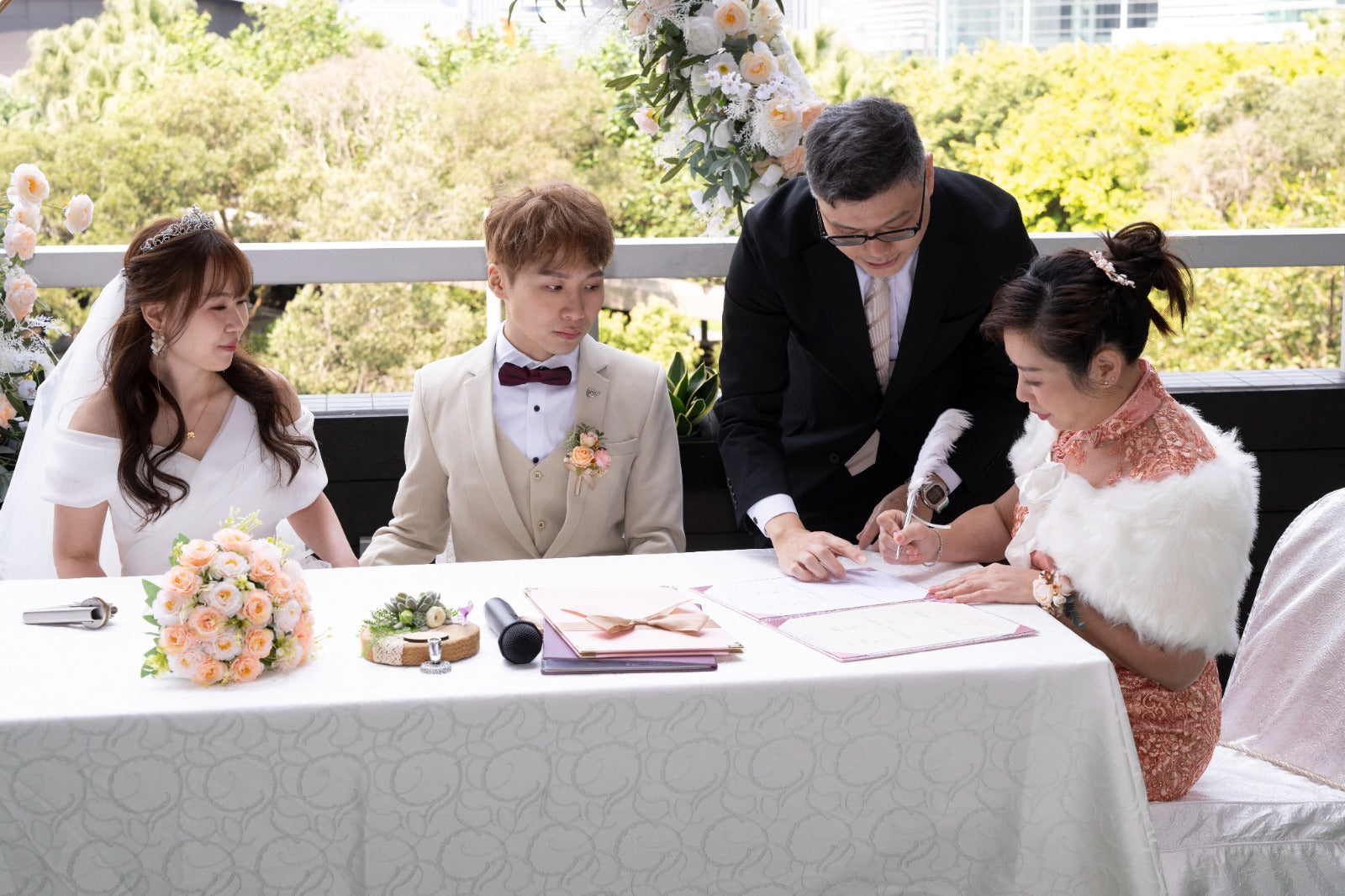 婚禮攝影錄影，Big day攝影錄影，婚禮攝影推介，婚禮攝影套餐，婚禮攝影錄影套餐，婚禮攝影錄影價錢，婚攝推介，婚攝價錢，婚禮攝影師，1P1V套餐，2P1V套餐，2P2V套餐，1P1V價錢，2P1V價錢，2P2V價錢，婚禮攝影錄影推薦，婚禮攝影錄影推介，1P1V推介，早拍晚播，成長片段，婚禮外影，Big day外影，姐妹團攝影，兄弟團攝影