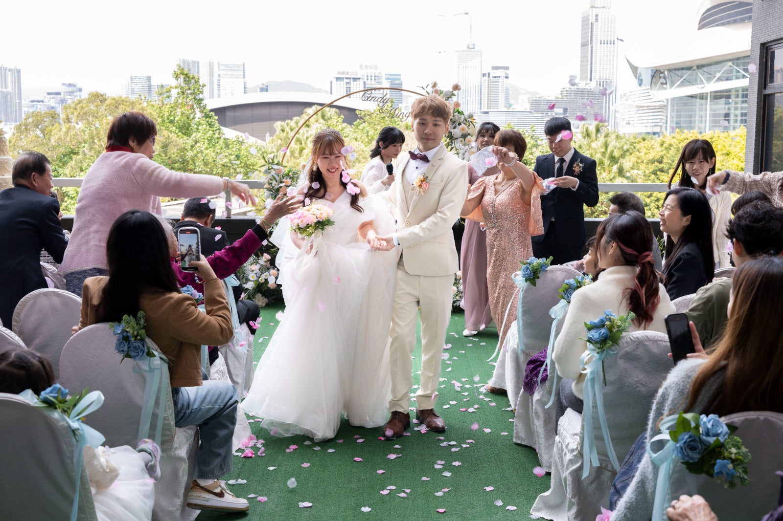婚禮攝影錄影，Big day攝影錄影，婚禮攝影推介，婚禮攝影套餐，婚禮攝影錄影套餐，婚禮攝影錄影價錢，婚攝推介，婚攝價錢，婚禮攝影師，1P1V套餐，2P1V套餐，2P2V套餐，1P1V價錢，2P1V價錢，2P2V價錢，婚禮攝影錄影推薦，婚禮攝影錄影推介，1P1V推介，早拍晚播，成長片段，婚禮外影，Big day外影，姐妹團攝影，兄弟團攝影