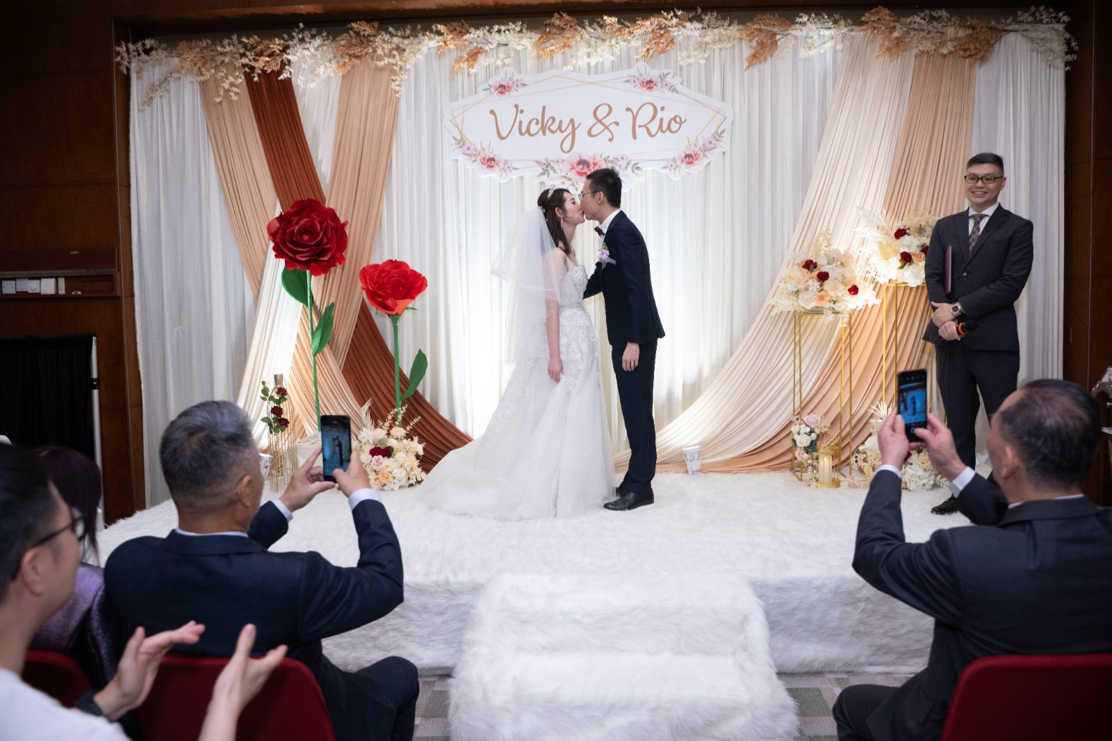 婚禮攝影錄影，Big day攝影錄影，婚禮攝影推介，婚禮攝影套餐，婚禮攝影錄影套餐，婚禮攝影錄影價錢，婚攝推介，婚攝價錢，婚禮攝影師，1P1V套餐，2P1V套餐，2P2V套餐，1P1V價錢，2P1V價錢，2P2V價錢，婚禮攝影錄影推薦，婚禮攝影錄影推介，1P1V推介，早拍晚播，成長片段，婚禮外影，Big day外影，姐妹團攝影，兄弟團攝影