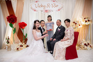 婚禮新娘婚紗，香港婚紗店，婚紗租借，香港婚紗租借，香港婚紗店推薦，新娘婚紗租借，新娘婚紗租借價錢，輕婚紗推薦，輕婚紗價錢，拖尾婚紗，魚尾婚紗，婚紗店推薦，觀塘婚紗店，婚紗禮服租借價錢，媽媽衫，奶奶衫，婚禮服裝，婚紗店推介，新娘晚裝價錢，A line晚裝，晚裝推薦，宴會晚裝推介，新娘婚紗，婚紗攝影，平腳婚紗，婚紗頭紗，婚紗店香港，婚紗租借推薦，婚紗租借推介，婚紗租借費用，婚紗租借推薦香港，組婚紗幾錢，組婚紗香港