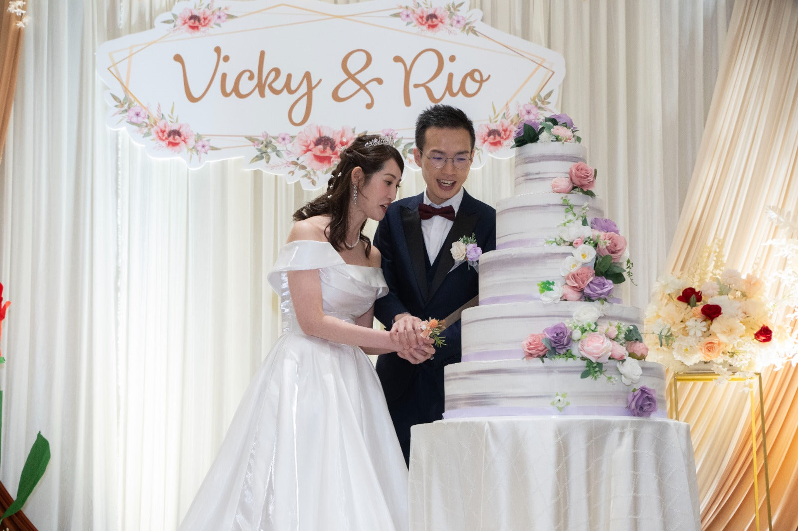 婚禮攝影錄影，Big day攝影錄影，婚禮攝影推介，婚禮攝影套餐，婚禮攝影錄影套餐，婚禮攝影錄影價錢，婚攝推介，婚攝價錢，婚禮攝影師，1P1V套餐，2P1V套餐，2P2V套餐，1P1V價錢，2P1V價錢，2P2V價錢，婚禮攝影錄影推薦，婚禮攝影錄影推介，1P1V推介，早拍晚播，成長片段，婚禮外影，Big day外影，姐妹團攝影，兄弟團攝影