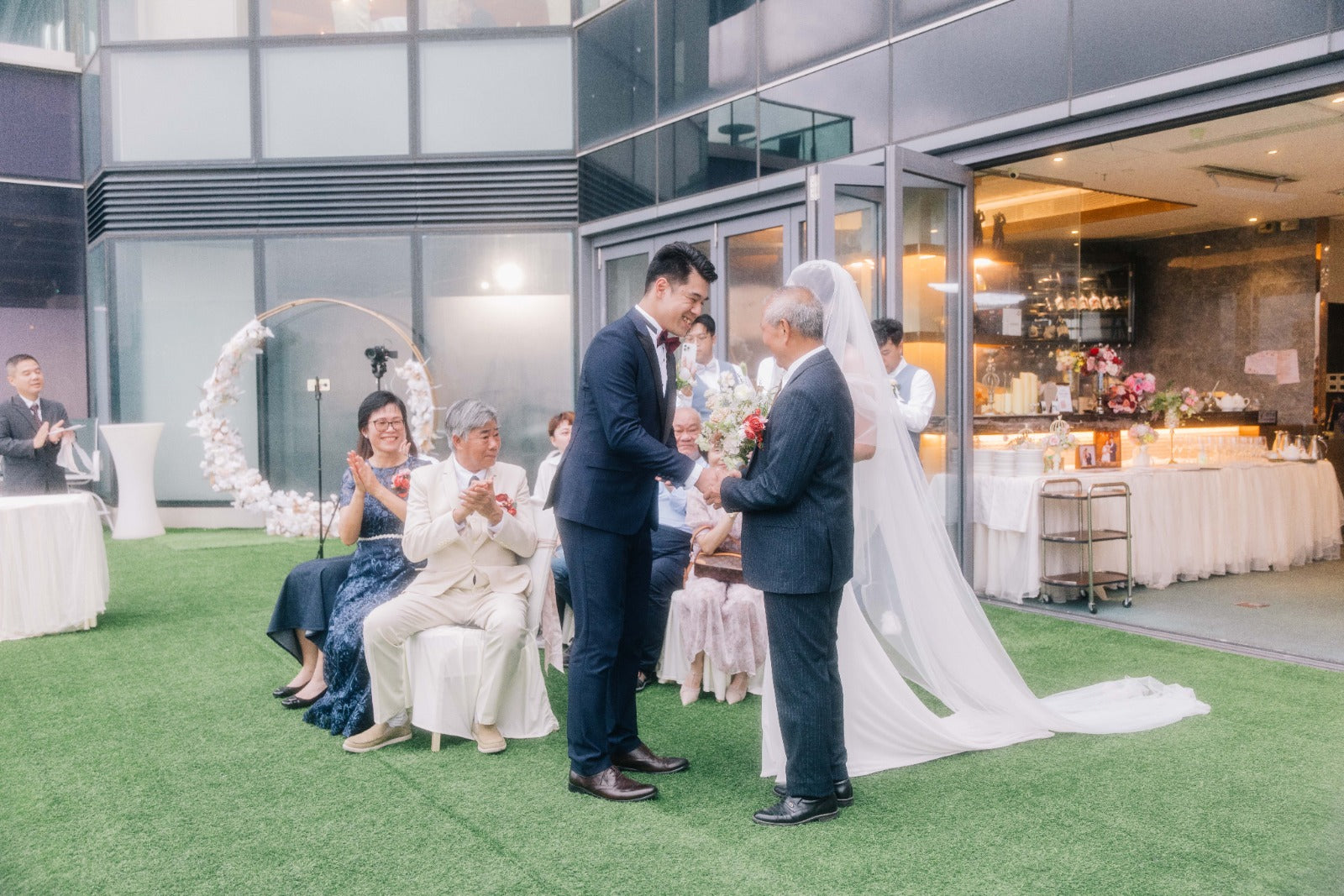 婚禮攝影錄影，Big day攝影錄影，婚禮攝影推介，婚禮攝影套餐，婚禮攝影錄影套餐，婚禮攝影錄影價錢，婚攝推介，婚攝價錢，婚禮攝影師，1P1V套餐，2P1V套餐，2P2V套餐，1P1V價錢，2P1V價錢，2P2V價錢，婚禮攝影錄影推薦，婚禮攝影錄影推介，1P1V推介，早拍晚播，成長片段，婚禮外影，Big day外影，姐妹團攝影，兄弟團攝影