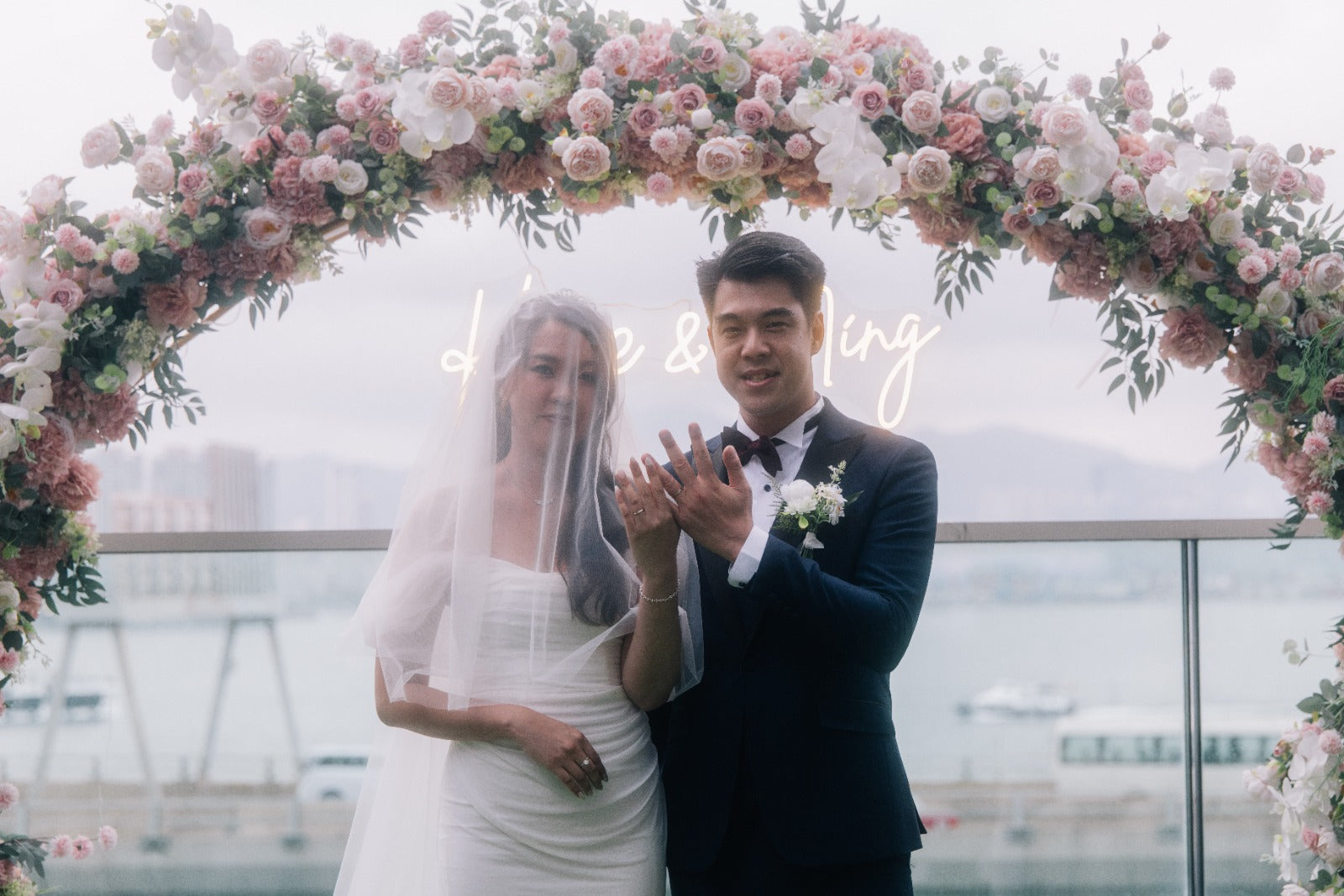 婚禮攝影錄影，Big day攝影錄影，婚禮攝影推介，婚禮攝影套餐，婚禮攝影錄影套餐，婚禮攝影錄影價錢，婚攝推介，婚攝價錢，婚禮攝影師，1P1V套餐，2P1V套餐，2P2V套餐，1P1V價錢，2P1V價錢，2P2V價錢，婚禮攝影錄影推薦，婚禮攝影錄影推介，1P1V推介，早拍晚播，成長片段，婚禮外影，Big day外影，姐妹團攝影，兄弟團攝影