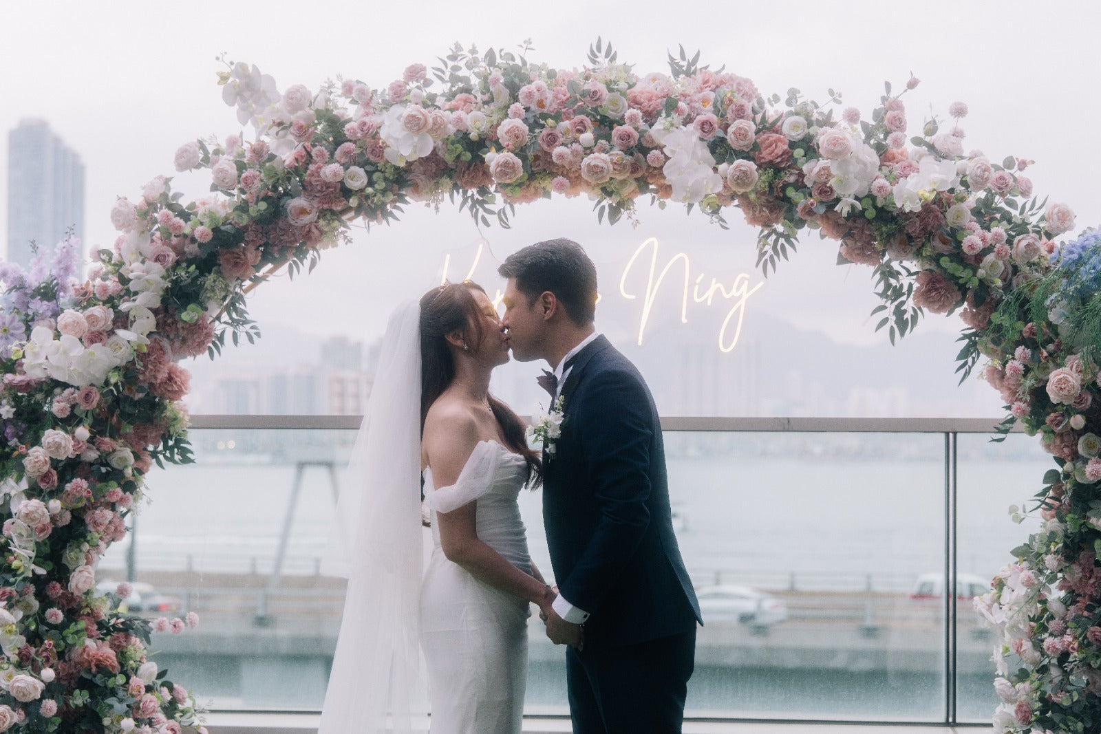 婚禮攝影錄影，Big day攝影錄影，婚禮攝影推介，婚禮攝影套餐，婚禮攝影錄影套餐，婚禮攝影錄影價錢，婚攝推介，婚攝價錢，婚禮攝影師，1P1V套餐，2P1V套餐，2P2V套餐，1P1V價錢，2P1V價錢，2P2V價錢，婚禮攝影錄影推薦，婚禮攝影錄影推介，1P1V推介，早拍晚播，成長片段，婚禮外影，Big day外影，姐妹團攝影，兄弟團攝影