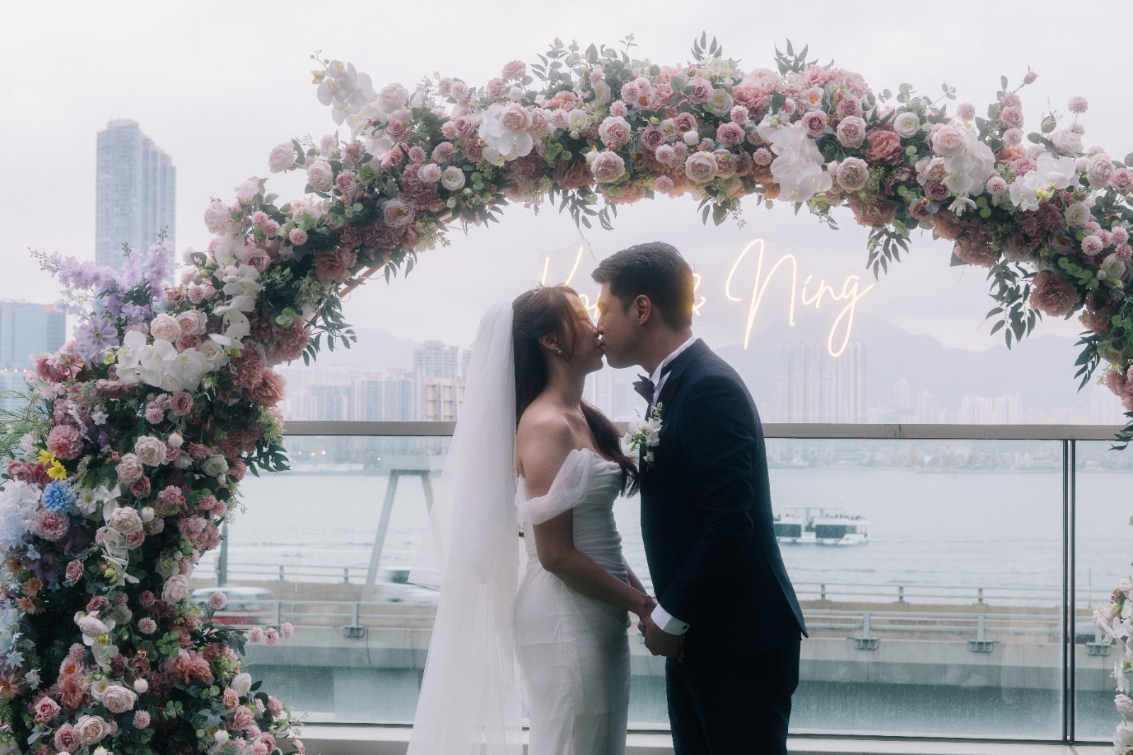 婚禮攝影錄影，Big day攝影錄影，婚禮攝影推介，婚禮攝影套餐，婚禮攝影錄影套餐，婚禮攝影錄影價錢，婚攝推介，婚攝價錢，婚禮攝影師，1P1V套餐，2P1V套餐，2P2V套餐，1P1V價錢，2P1V價錢，2P2V價錢，婚禮攝影錄影推薦，婚禮攝影錄影推介，1P1V推介，早拍晚播，成長片段，婚禮外影，Big day外影，姐妹團攝影，兄弟團攝影