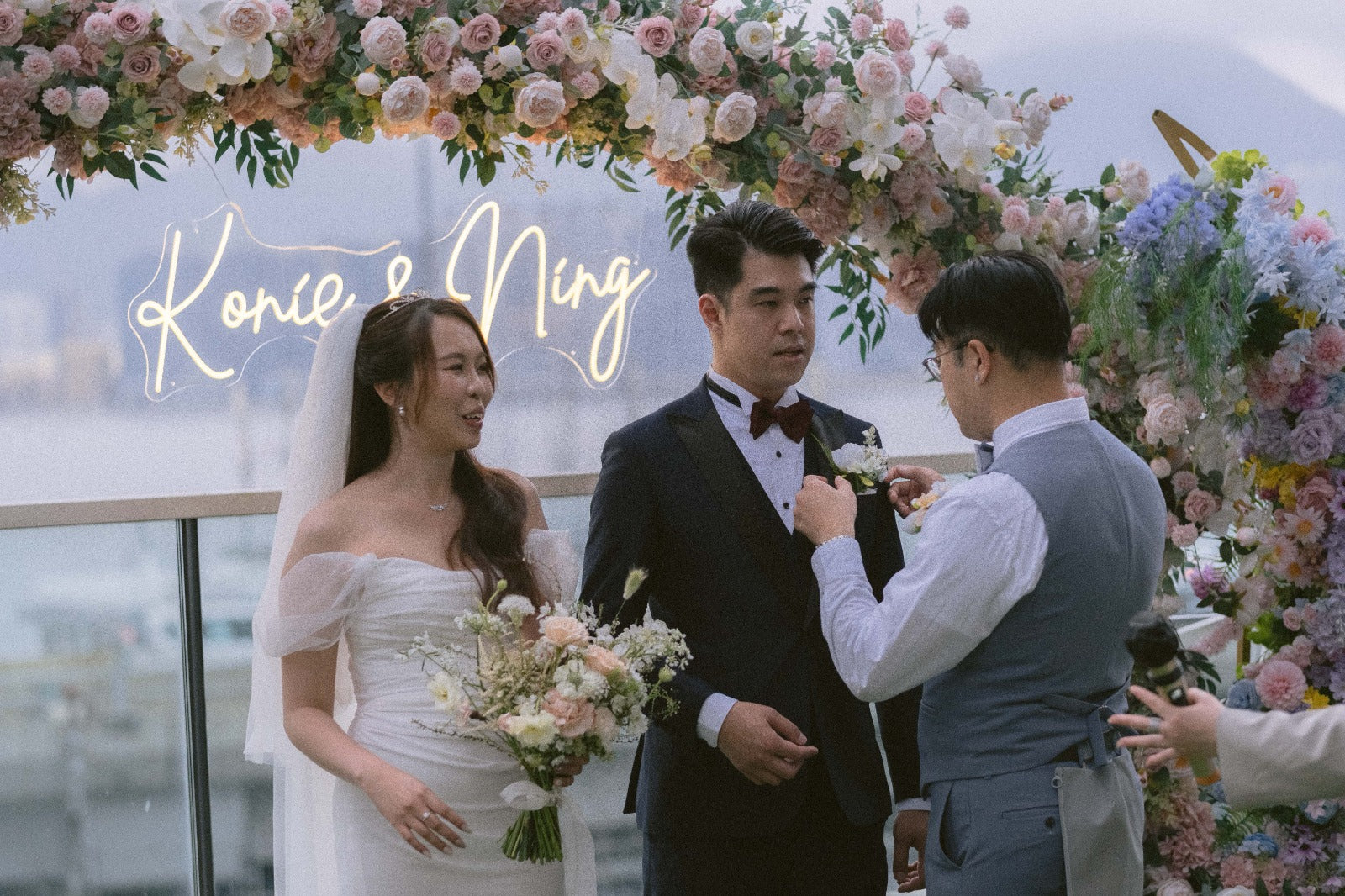婚禮攝影錄影，Big day攝影錄影，婚禮攝影推介，婚禮攝影套餐，婚禮攝影錄影套餐，婚禮攝影錄影價錢，婚攝推介，婚攝價錢，婚禮攝影師，1P1V套餐，2P1V套餐，2P2V套餐，1P1V價錢，2P1V價錢，2P2V價錢，婚禮攝影錄影推薦，婚禮攝影錄影推介，1P1V推介，早拍晚播，成長片段，婚禮外影，Big day外影，姐妹團攝影，兄弟團攝影