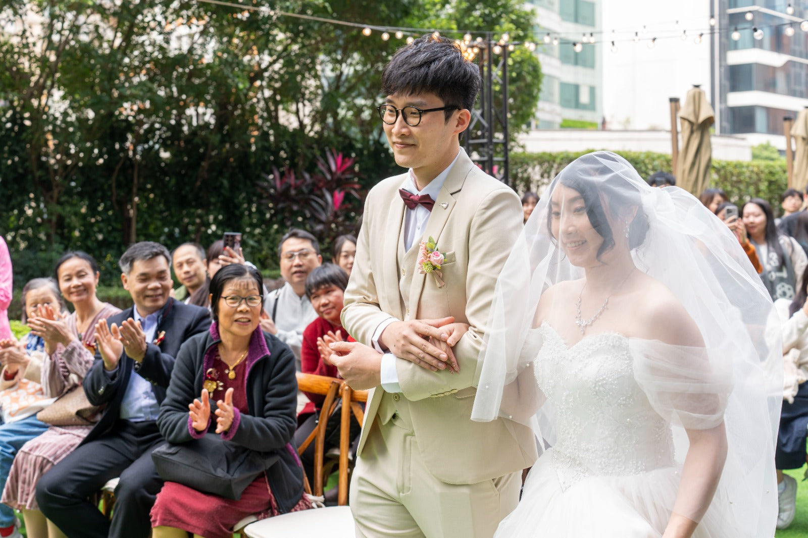 婚禮攝影錄影，Big day攝影錄影，婚禮攝影推介，婚禮攝影套餐，婚禮攝影錄影套餐，婚禮攝影錄影價錢，婚攝推介，婚攝價錢，婚禮攝影師，1P1V套餐，2P1V套餐，2P2V套餐，1P1V價錢，2P1V價錢，2P2V價錢，婚禮攝影錄影推薦，婚禮攝影錄影推介，1P1V推介，早拍晚播，成長片段，婚禮外影，Big day外影，姐妹團攝影，兄弟團攝影