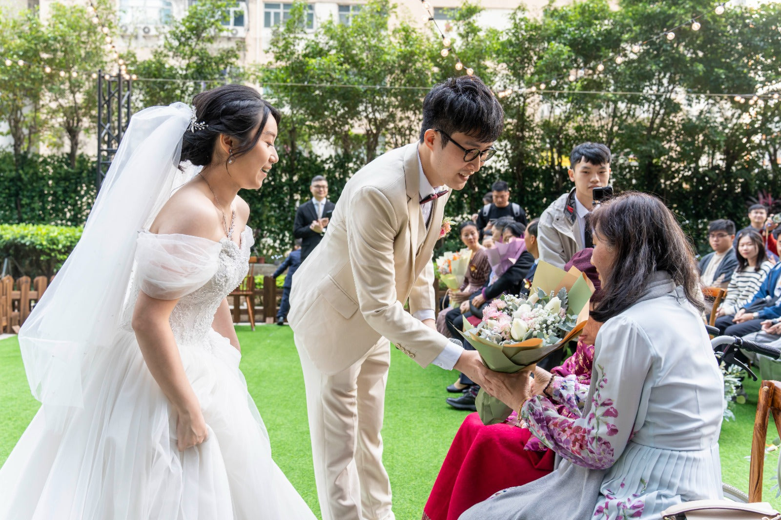 婚禮攝影錄影，Big day攝影錄影，婚禮攝影推介，婚禮攝影套餐，婚禮攝影錄影套餐，婚禮攝影錄影價錢，婚攝推介，婚攝價錢，婚禮攝影師，1P1V套餐，2P1V套餐，2P2V套餐，1P1V價錢，2P1V價錢，2P2V價錢，婚禮攝影錄影推薦，婚禮攝影錄影推介，1P1V推介，早拍晚播，成長片段，婚禮外影，Big day外影，姐妹團攝影，兄弟團攝影