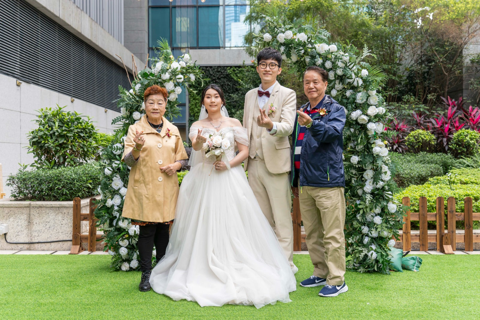 婚禮攝影錄影，Big day攝影錄影，婚禮攝影推介，婚禮攝影套餐，婚禮攝影錄影套餐，婚禮攝影錄影價錢，婚攝推介，婚攝價錢，婚禮攝影師，1P1V套餐，2P1V套餐，2P2V套餐，1P1V價錢，2P1V價錢，2P2V價錢，婚禮攝影錄影推薦，婚禮攝影錄影推介，1P1V推介，早拍晚播，成長片段，婚禮外影，Big day外影，姐妹團攝影，兄弟團攝影