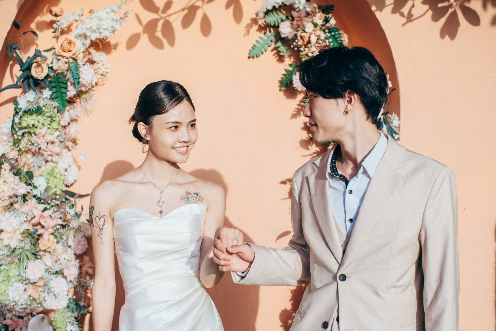 婚紗攝影，婚紗攝影套餐，Prewedding，婚紗攝影價錢，Prewedding推介，Prewedding套餐，Prewedding價錢，婚紗禮服租借，婚紗租借套餐，婚紗租借價錢，婚紗攝影推介，婚紗攝影化妝，結婚照，結婚相，婚禮新娘化妝，媽媽衫，新娘晚裝，婚紗店推薦，婚紗店推介，戶外婚紗攝影，室內婚紗攝影