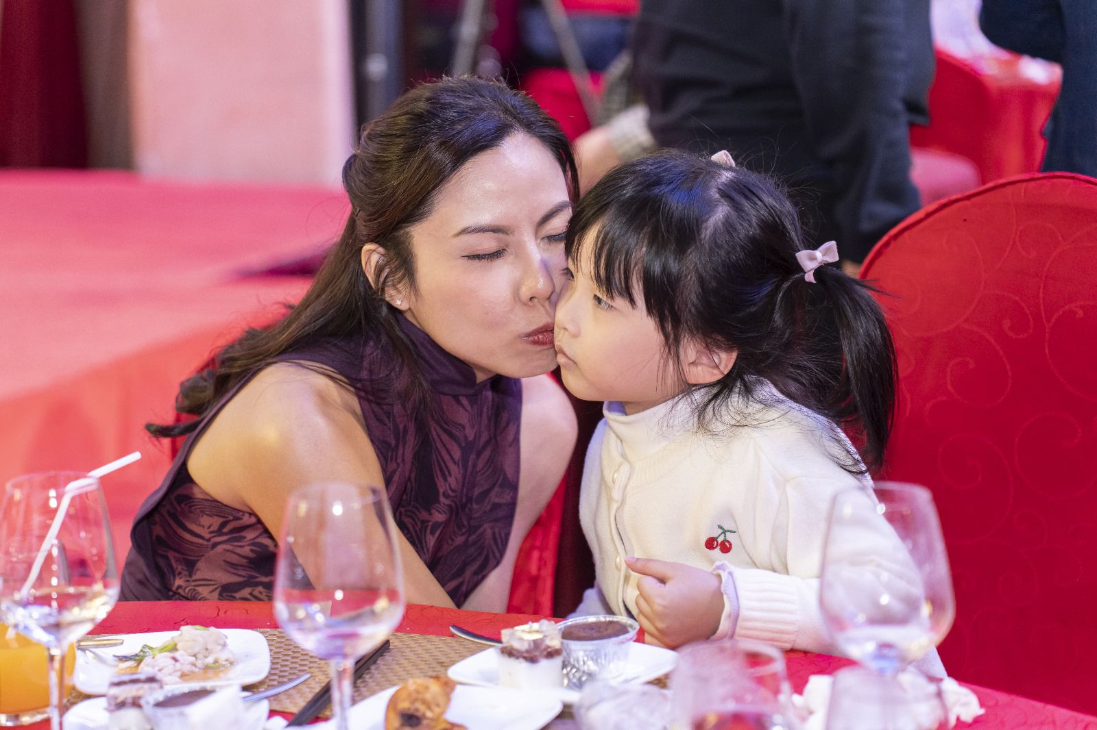 婚禮攝影錄影，Big day攝影錄影，婚禮攝影推介，婚禮攝影套餐，婚禮攝影錄影套餐，婚禮攝影錄影價錢，婚攝推介，婚攝價錢，婚禮攝影師，1P1V套餐，2P1V套餐，2P2V套餐，1P1V價錢，2P1V價錢，2P2V價錢，婚禮攝影錄影推薦，婚禮攝影錄影推介，1P1V推介，早拍晚播，成長片段，婚禮外影，Big day外影，姐妹團攝影，兄弟團攝影
