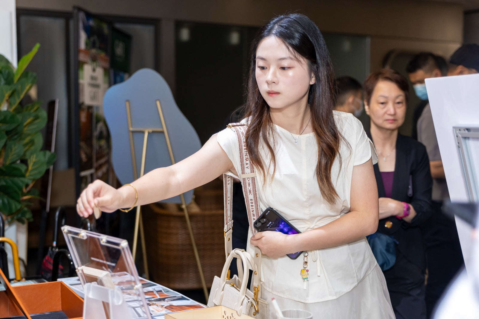 婚禮攝影錄影，Big day攝影錄影，婚禮攝影推介，婚禮攝影套餐，婚禮攝影錄影套餐，婚禮攝影錄影價錢，婚攝推介，婚攝價錢，婚禮攝影師，1P1V套餐，2P1V套餐，2P2V套餐，1P1V價錢，2P1V價錢，2P2V價錢，婚禮攝影錄影推薦，婚禮攝影錄影推介，1P1V推介，早拍晚播，成長片段，婚禮外影，Big day外影，姐妹團攝影，兄弟團攝影