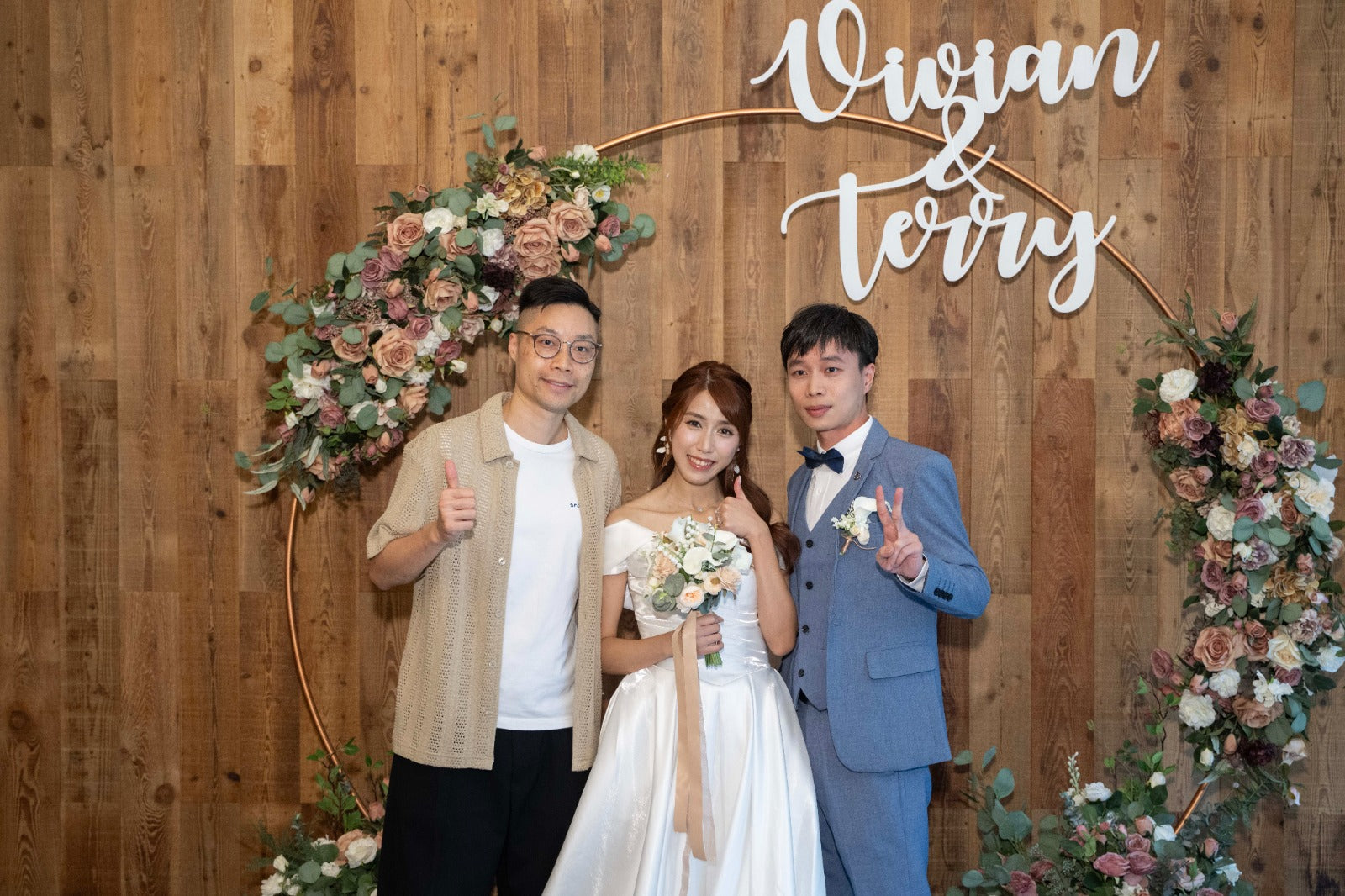 婚禮攝影錄影，Big day攝影錄影，婚禮攝影推介，婚禮攝影套餐，婚禮攝影錄影套餐，婚禮攝影錄影價錢，婚攝推介，婚攝價錢，婚禮攝影師，1P1V套餐，2P1V套餐，2P2V套餐，1P1V價錢，2P1V價錢，2P2V價錢，婚禮攝影錄影推薦，婚禮攝影錄影推介，1P1V推介，早拍晚播，成長片段，婚禮外影，Big day外影，姐妹團攝影，兄弟團攝影