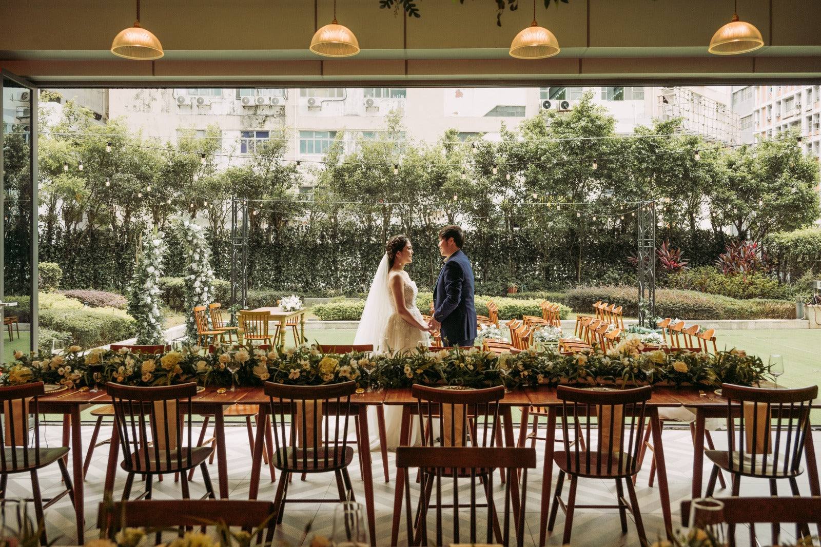 觀塘室內輕婚禮，香港室內輕婚禮，香港室內輕婚禮場地，室內婚攝，香港輕婚禮場地，輕婚禮場地，輕婚禮香港，香港室內婚紗照，香港室內婚紗攝影，香港輕婚紗，香港婚紗，香港輕婚禮，香港輕婚禮籌備，香港輕婚禮場地推薦，香港室內輕婚禮推薦，香港小型證婚場地,香港小型證婚場地推薦，香港輕婚禮證婚套餐，香港輕婚禮證婚套餐價錢，香港輕婚禮證婚套餐推薦，香港室內輕婚禮證婚場地，香港室內輕婚禮證婚場地推薦，香港室內婚禮場地，婚禮場地，婚禮場地推薦