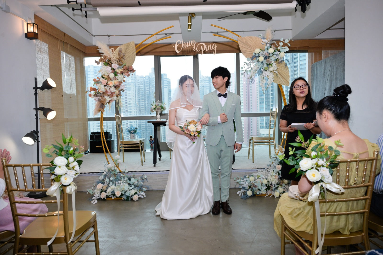 證婚場地，輕婚禮場地，輕婚禮證婚場地，註冊證婚場地，輕婚禮場地價錢，輕婚禮場地推薦，證婚場地價錢，證婚場地推介，證婚律師，證婚場地套餐，證婚場地一條龍套餐，九龍區證婚場地香港證婚場地, 香港證婚場地2024, 證婚場地, 證婚場地介紹, 香港結婚場地, 證婚場地2024, 香港一站式婚禮2024, 輕婚禮, 小型證婚, 香港證婚加Cocktail party, 香港婚宴場地推薦2024，香港證婚場地推薦2024，香港證婚，香港證婚2024，香港草地證婚場地，香港草地證婚，香港草地證婚推薦，香港草地證婚2024，香港遊艇證婚，香港遊艇證婚2024，香港遊艇證婚推薦，香港遊艇推薦2024，香港室內小型證婚，香港室內證婚，香港室內證婚場地2024