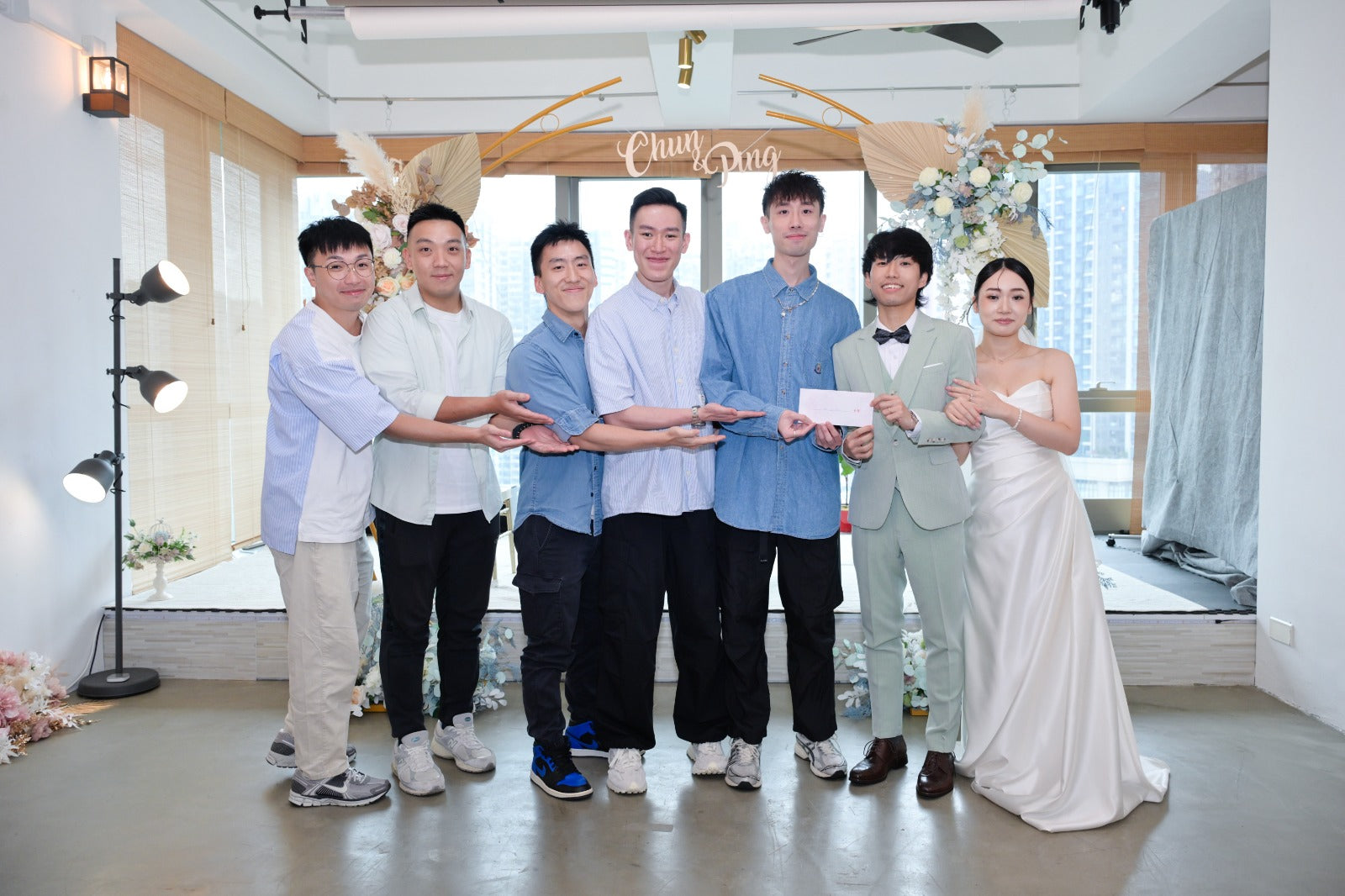證婚場地，輕婚禮場地，輕婚禮證婚場地，註冊證婚場地，輕婚禮場地價錢，輕婚禮場地推薦，證婚場地價錢，證婚場地推介，證婚律師，證婚場地套餐，證婚場地一條龍套餐，九龍區證婚場地香港證婚場地, 香港證婚場地2024, 證婚場地, 證婚場地介紹, 香港結婚場地, 證婚場地2024, 香港一站式婚禮2024, 輕婚禮, 小型證婚, 香港證婚加Cocktail party, 香港婚宴場地推薦2024，香港證婚場地推薦2024，香港證婚，香港證婚2024，香港草地證婚場地，香港草地證婚，香港草地證婚推薦，香港草地證婚2024，香港遊艇證婚，香港遊艇證婚2024，香港遊艇證婚推薦，香港遊艇推薦2024，香港室內小型證婚，香港室內證婚，香港室內證婚場地2024