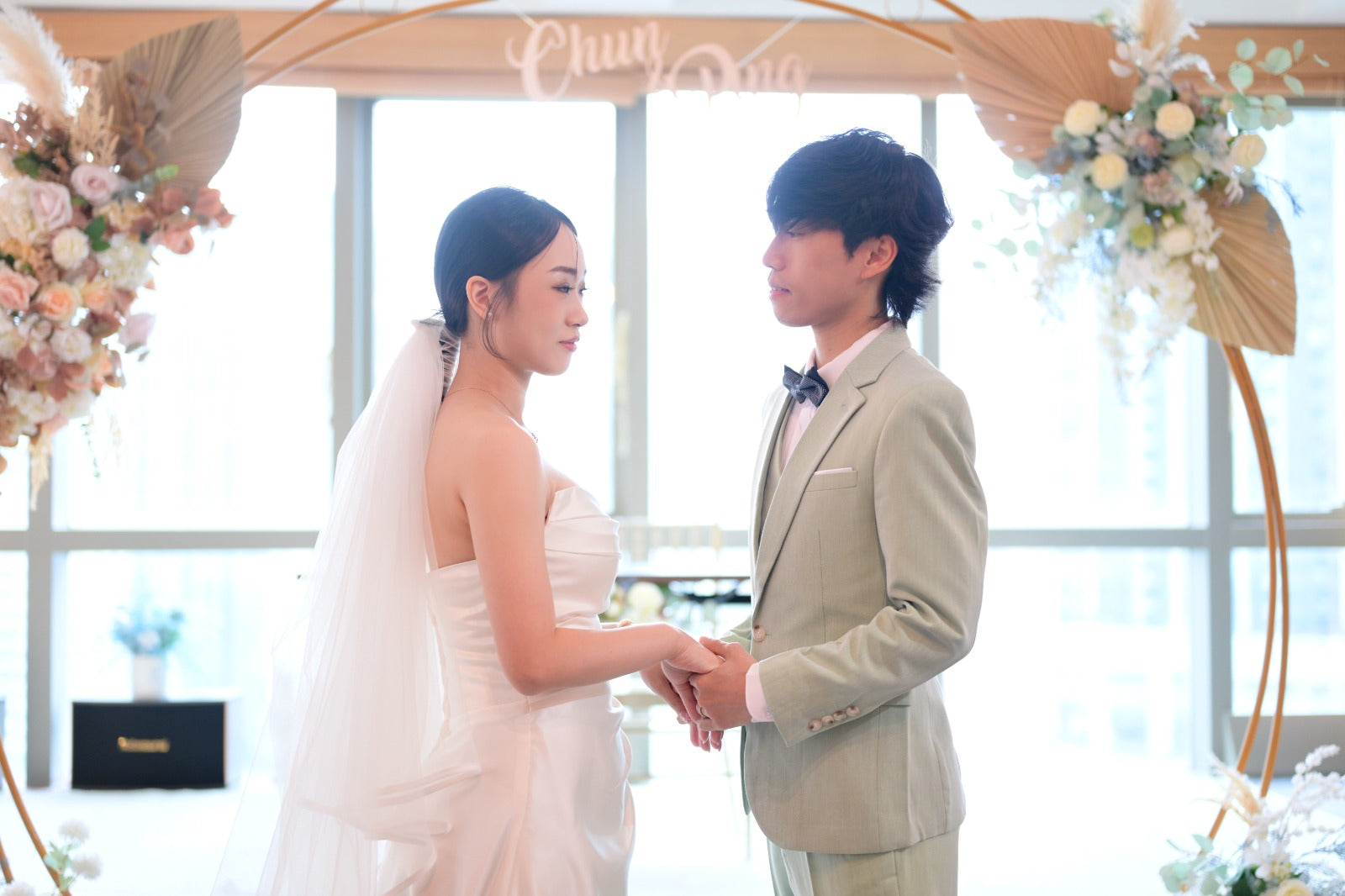 證婚場地，輕婚禮場地，輕婚禮證婚場地，註冊證婚場地，輕婚禮場地價錢，輕婚禮場地推薦，證婚場地價錢，證婚場地推介，證婚律師，證婚場地套餐，證婚場地一條龍套餐，九龍區證婚場地香港證婚場地, 香港證婚場地2024, 證婚場地, 證婚場地介紹, 香港結婚場地, 證婚場地2024, 香港一站式婚禮2024, 輕婚禮, 小型證婚, 香港證婚加Cocktail party, 香港婚宴場地推薦2024，香港證婚場地推薦2024，香港證婚，香港證婚2024，香港草地證婚場地，香港草地證婚，香港草地證婚推薦，香港草地證婚2024，香港遊艇證婚，香港遊艇證婚2024，香港遊艇證婚推薦，香港遊艇推薦2024，香港室內小型證婚，香港室內證婚，香港室內證婚場地2024