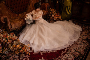 香港懷舊復古Prewedding Package, 香港懷舊復古攝影，香港一站式Prewedding Package，香港懷舊攝影，香港復古攝影，香港攝影好去處，香港 prewedding 推薦，香港 prewedding studio，香港 prewedding 地點，香港室內 prewedding studio，香港復古懷舊 studio，Hong Kong vintage prewedding studio, Hong Kong vintage prewedding photographer, 香港 prewedding 攝影師，香港 prewedding 攝影師推薦，香港 prewedding 拍攝場地推薦