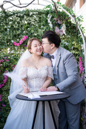 婚禮新娘婚紗，香港婚紗店，婚紗租借，香港婚紗租借，香港婚紗店推薦，新娘婚紗租借，新娘婚紗租借價錢，輕婚紗推薦，輕婚紗價錢，拖尾婚紗，魚尾婚紗，婚紗店推薦，觀塘婚紗店，婚紗禮服租借價錢，媽媽衫，奶奶衫，婚禮服裝，婚紗店推介，新娘晚裝價錢，A line晚裝，晚裝推薦，宴會晚裝推介，新娘婚紗，婚紗攝影，平腳婚紗，婚紗頭紗，婚紗店香港，婚紗租借推薦，婚紗租借推介，婚紗租借費用，婚紗租借推薦香港，組婚紗幾錢，組婚紗香港