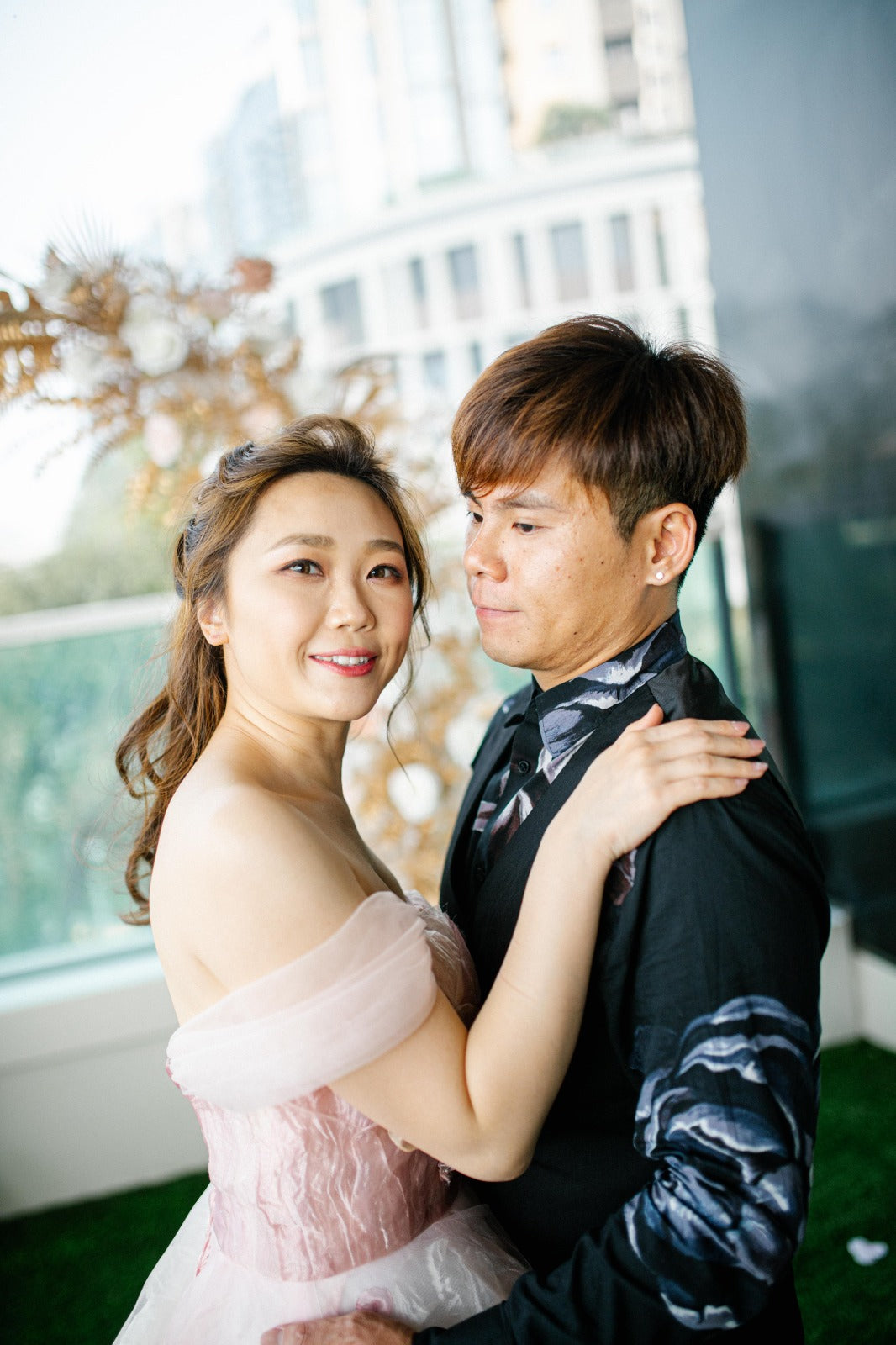 婚禮新娘婚紗，香港婚紗店，婚紗租借，香港婚紗租借，香港婚紗店推薦，新娘婚紗租借，新娘婚紗租借價錢，輕婚紗推薦，輕婚紗價錢，拖尾婚紗，魚尾婚紗，婚紗店推薦，觀塘婚紗店，婚紗禮服租借價錢，媽媽衫，奶奶衫，婚禮服裝，婚紗店推介，新娘晚裝價錢，A line晚裝，晚裝推薦，宴會晚裝推介，新娘婚紗，婚紗攝影，平腳婚紗，婚紗頭紗，婚紗店香港，婚紗租借推薦，婚紗租借推介，婚紗租借費用，婚紗租借推薦香港，組婚紗幾錢，組婚紗香港