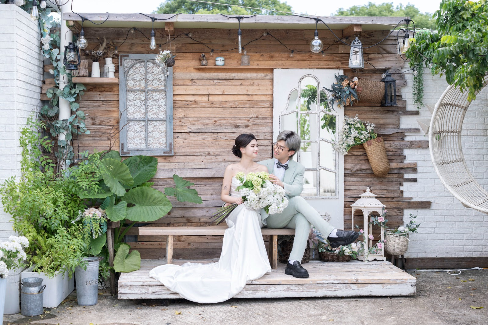 婚紗照攝影，室內婚紗攝影，室內婚紗攝影價錢，室內婚紗攝影套餐，室內婚紗攝影推介，室內婚紗攝影推薦，婚紗攝影價錢，婚紗攝影價錢推介，婚紗攝影推薦，香港濟州島天梯拍攝，戶外prewedding，香港教堂prewedding，香港戶外婚紗照，香港戶外草地婚紗照，香港戶外婚紗照推薦，香港教堂背景prewedding，香港教堂背景婚紗照，香港私人場地prewedding，香港私人影棚prewedding