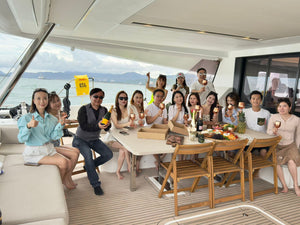 游艇Prewedding Package，香港游艇Prewedding，香港全包一站式游艇Prewedding 套餐，海上婚禮攝影，香港海上攝影推薦，游艇拍攝。海上婚攝推薦，香港Prewedding，豪華游艇